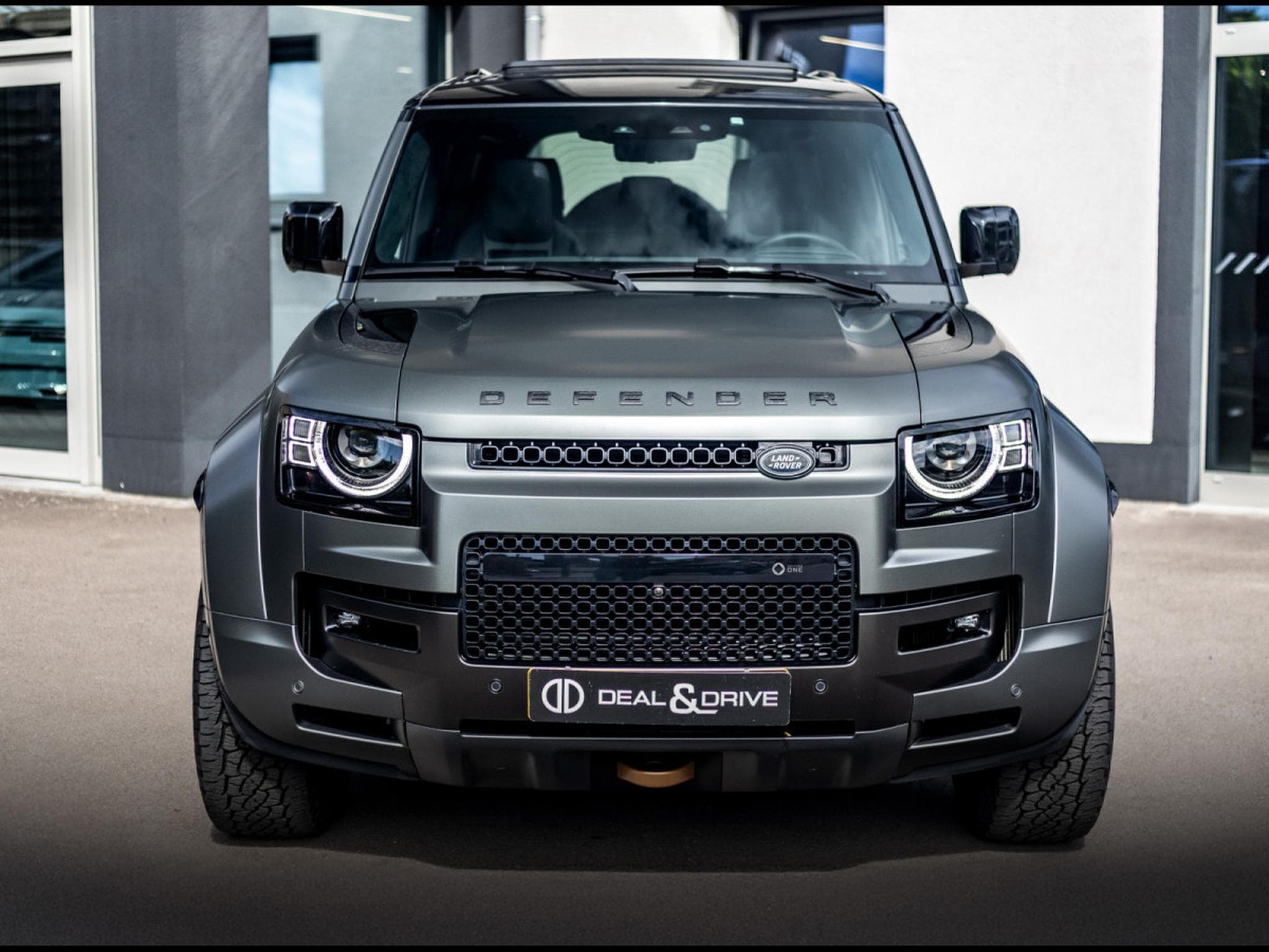 Land-Rover Defender 110 V8 P635 MHEV OCTA AWD EDITION ONE - FAROE GREEN - FULL S (2025) - Photo 5