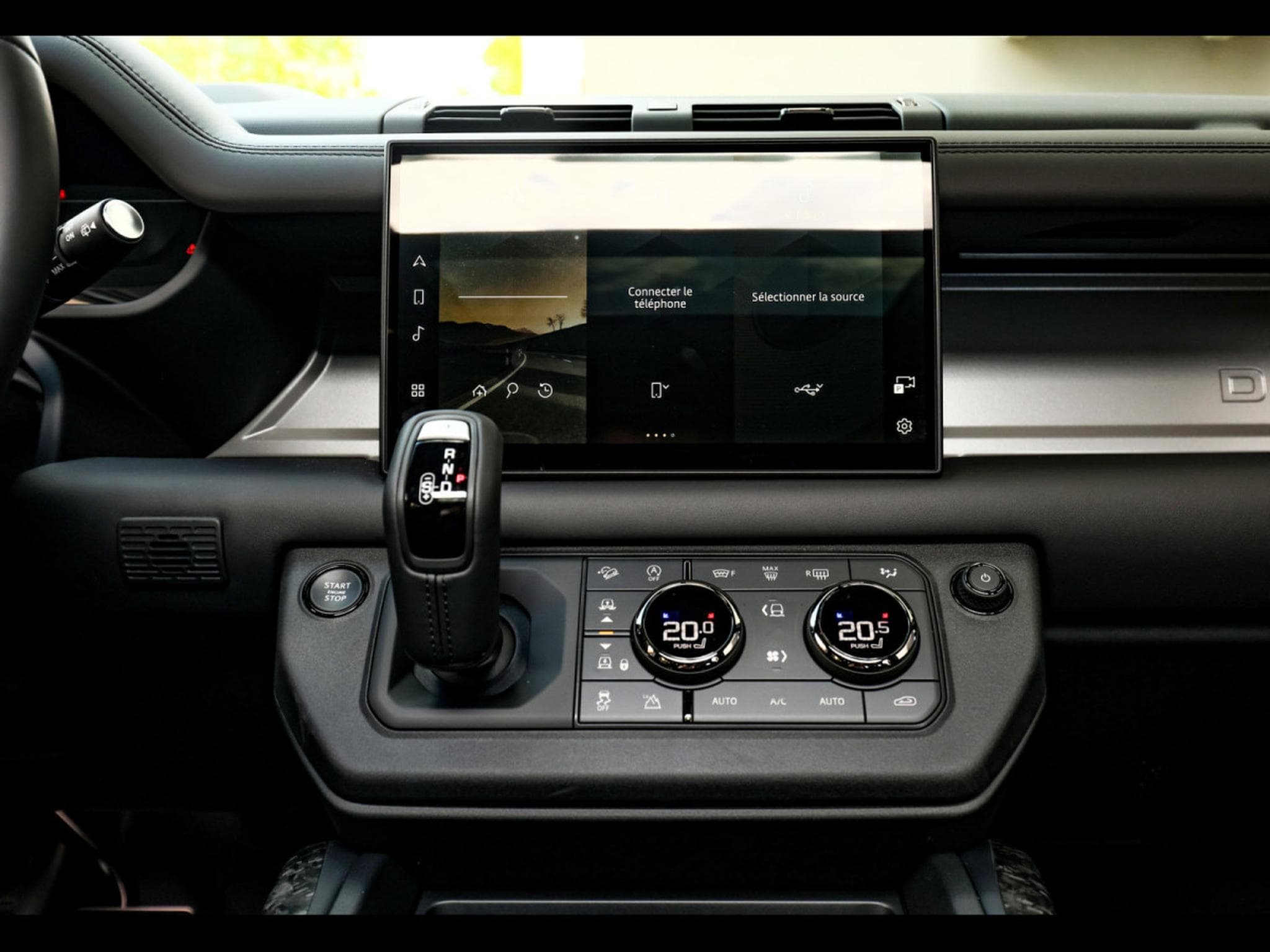 Land-Rover Defender 110 V8 P635 MHEV OCTA AWD EDITION ONE - FAROE GREEN - FULL S (2025) - Photo 20