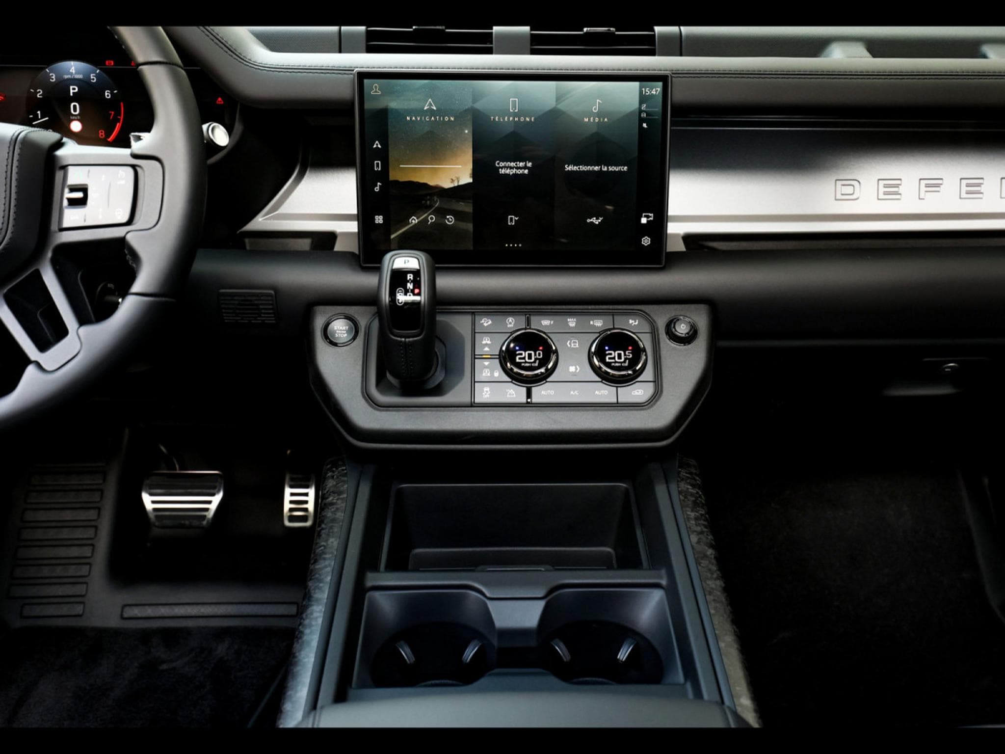 Land-Rover Defender 110 V8 P635 MHEV OCTA AWD EDITION ONE - FAROE GREEN - FULL S (2025) - Photo 18