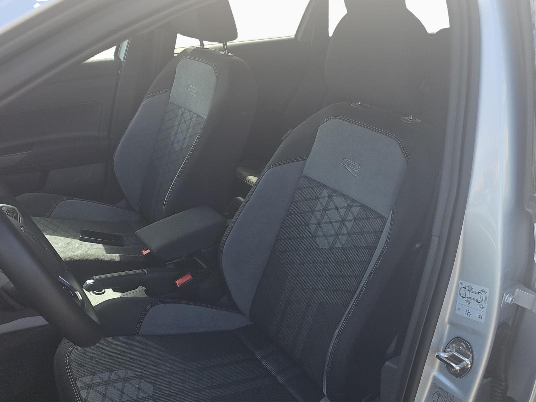 VW Polo R-Line (2026) - Photo 2