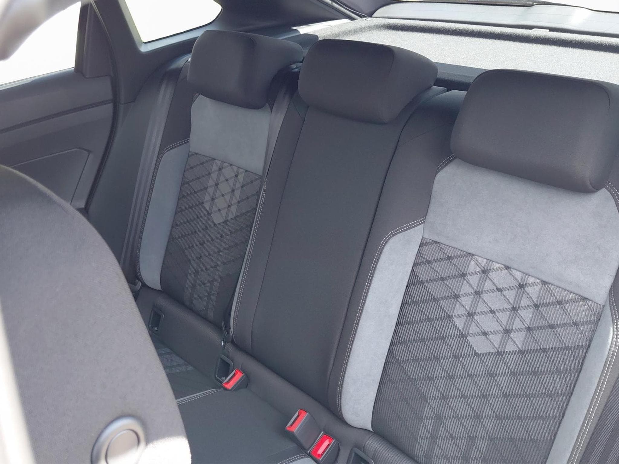 VW Taigo R-Line (2026) - Foto 17