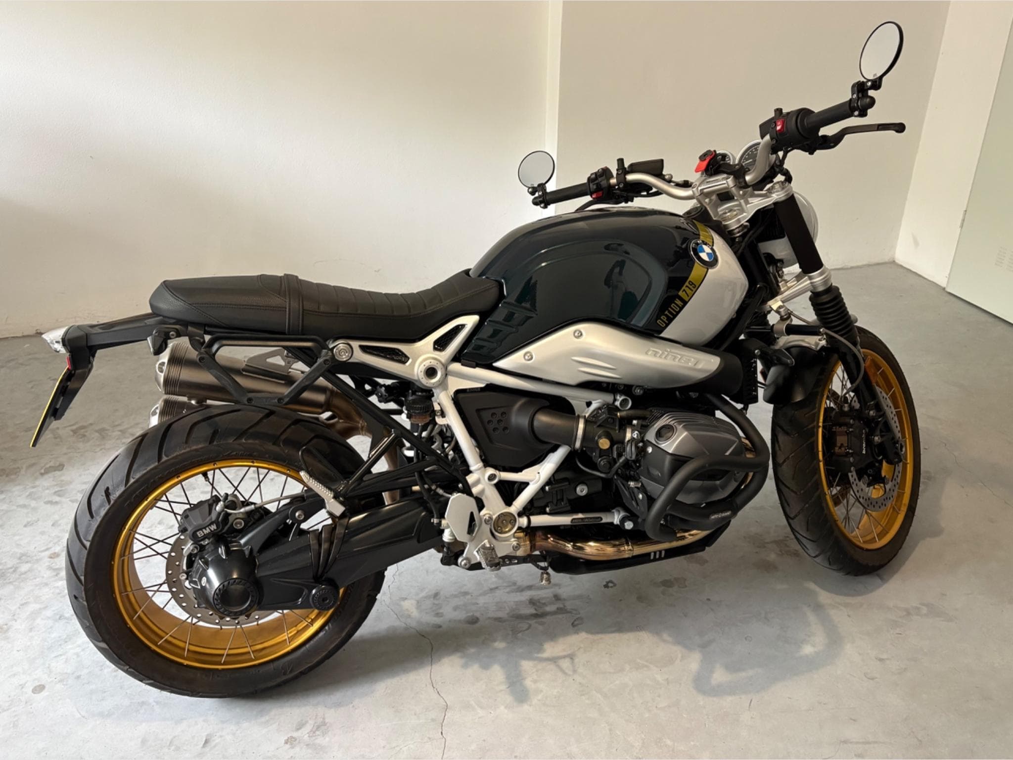 BMW R R nine t scrambler option 719 (2025) - Foto 1