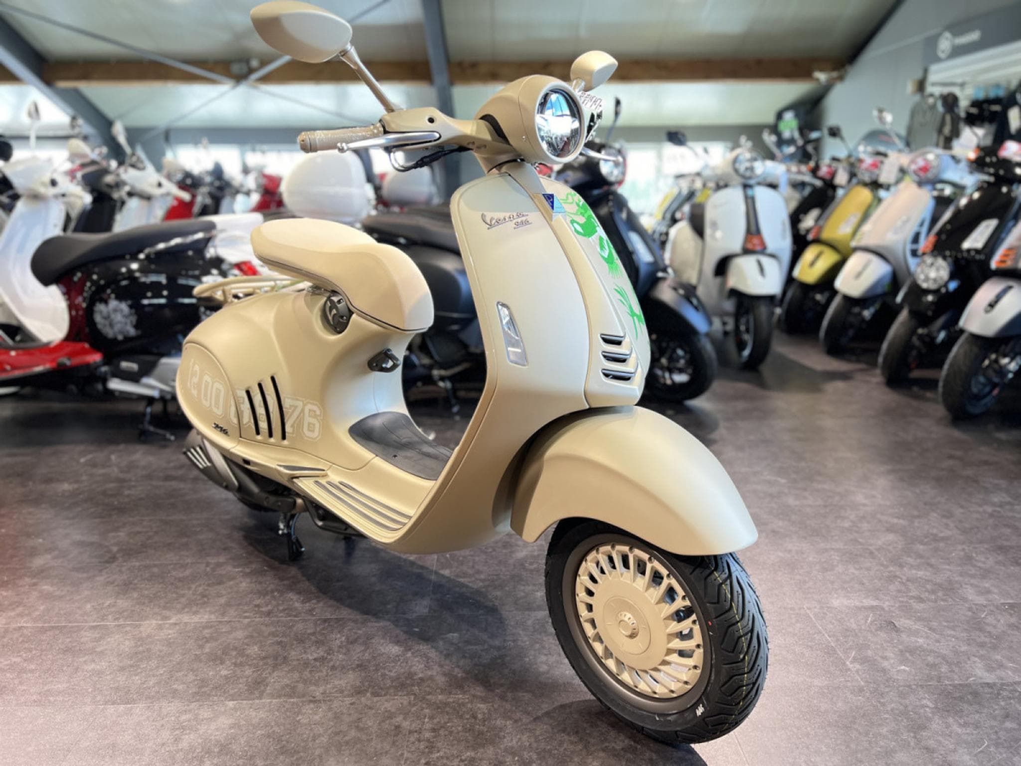 Vespa 946 DRAGON (2026) - Photo 7