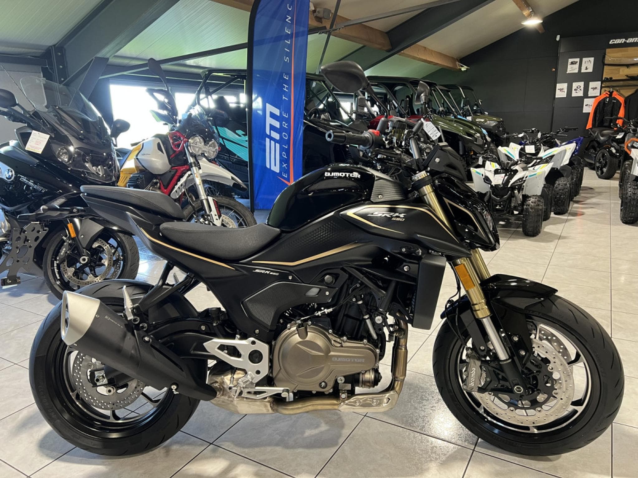 QJmotor SRK 550 (2026) - Photo 1