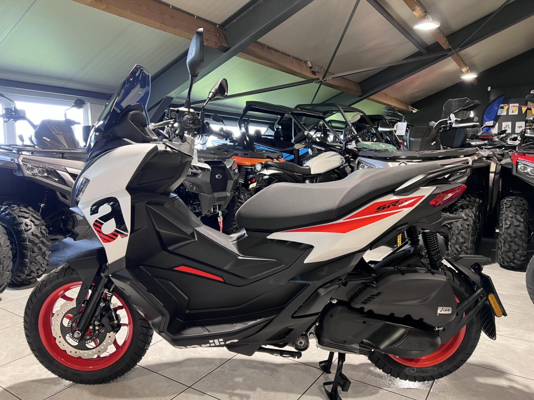 Aprilia SR GT SPORT BLANC (2026) - Photo 6