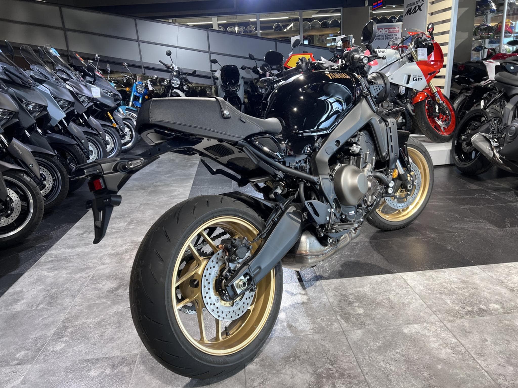 Yamaha XSR (2026) - Photo 3