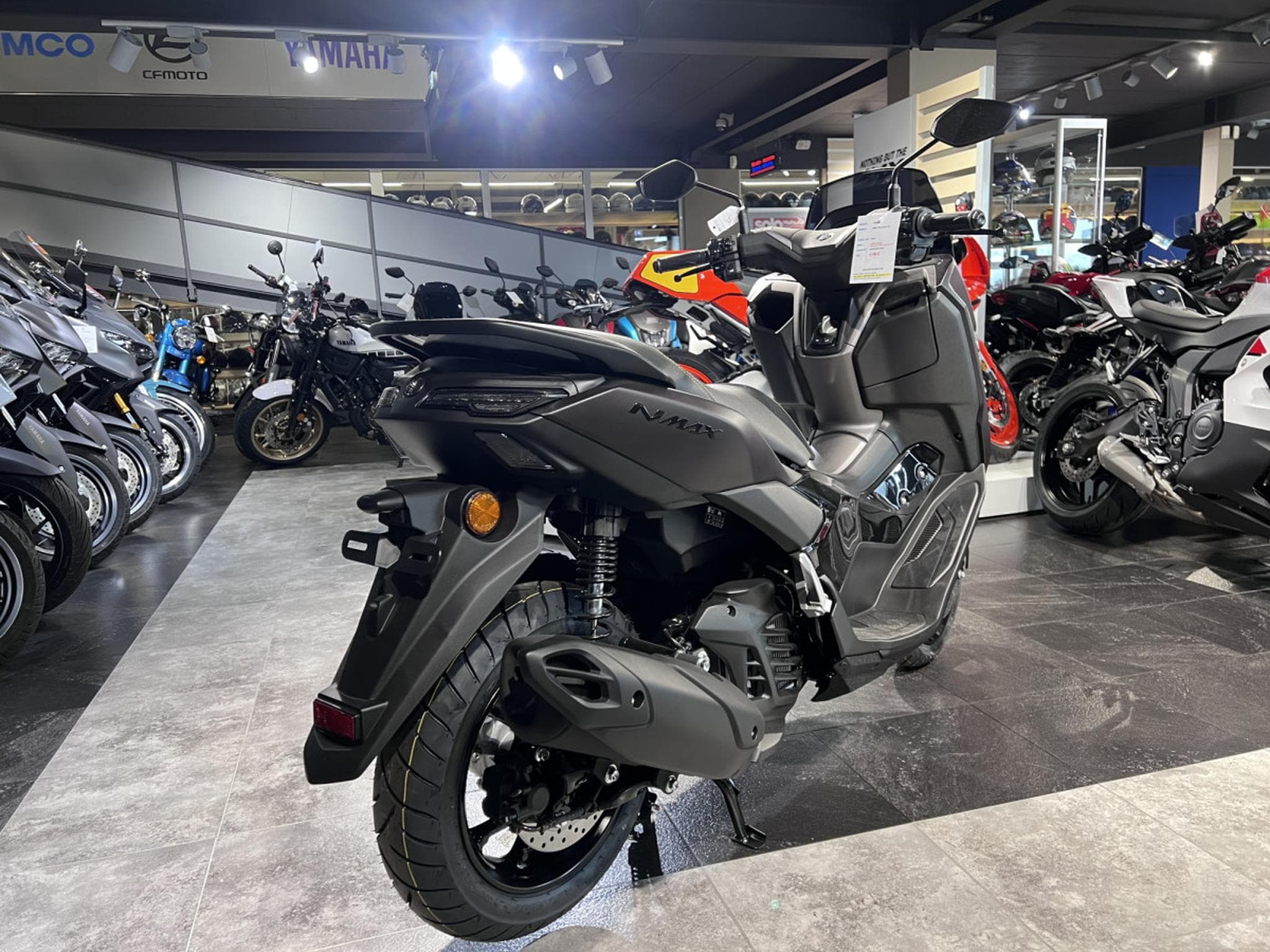 Yamaha N-Max Tech Max 125 (2026) - Photo 3