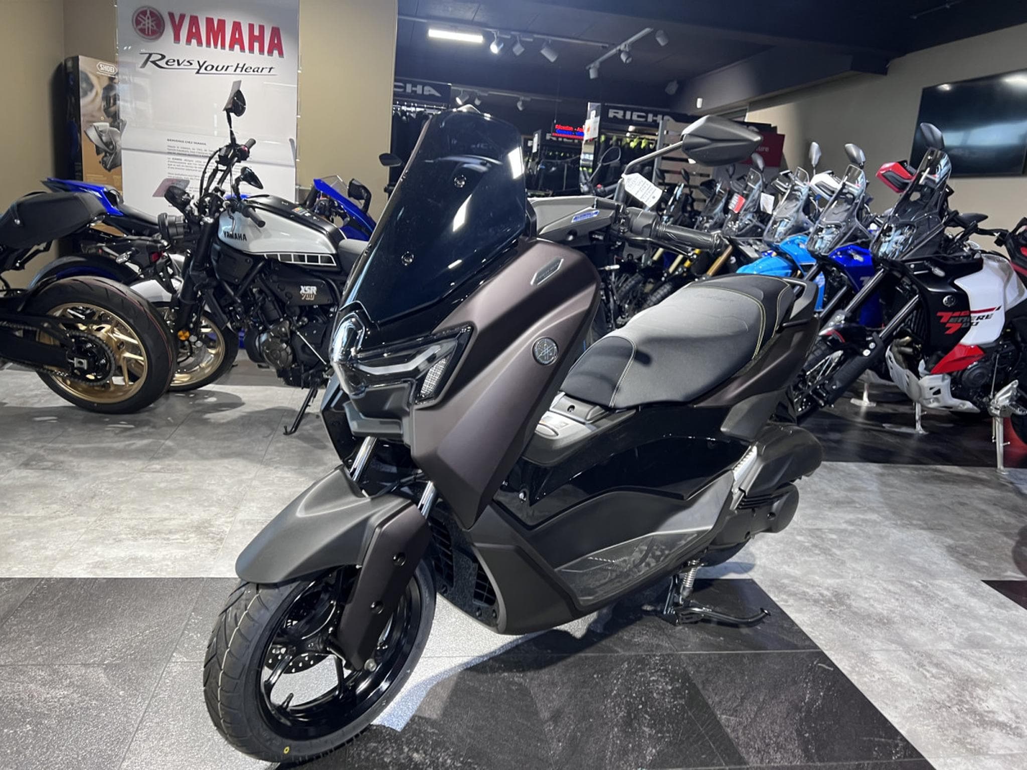 Yamaha N-Max Tech Max 125 (2026) - Photo 2