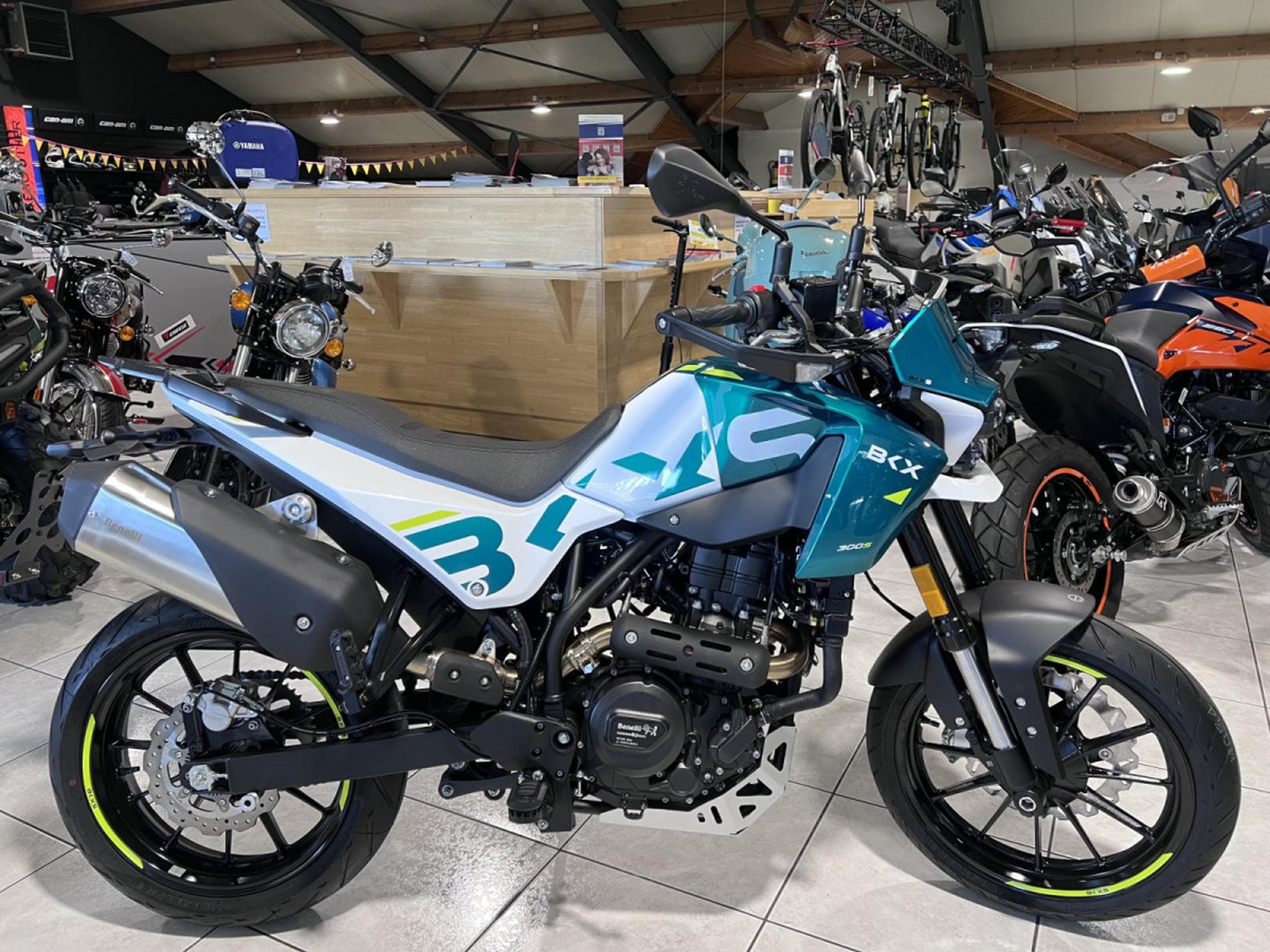 Benelli BKX 300 S (2026) - Photo 1