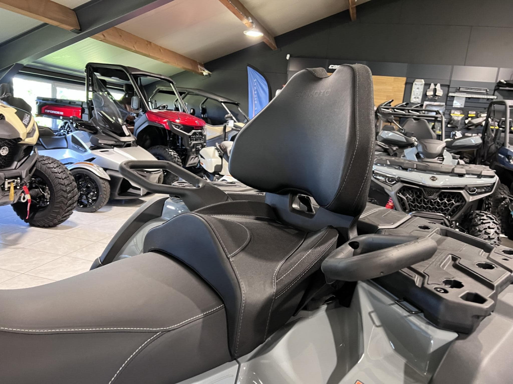 CF Moto CForce 1000 T3 AGRI NO ABS 60 KM/H (2026) - Photo 6
