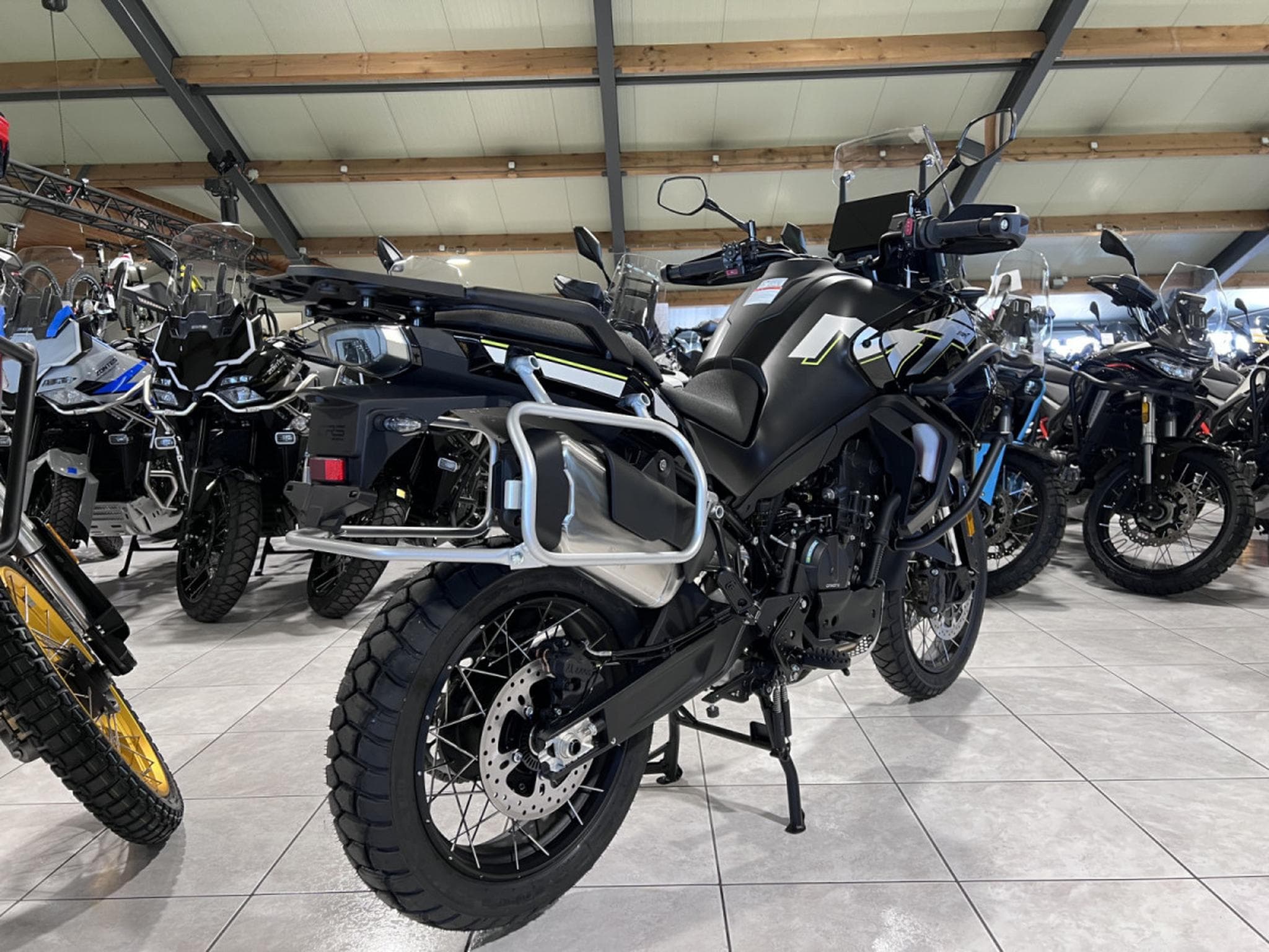 CF Moto MT EXPLORER GT (2026) - Photo 2