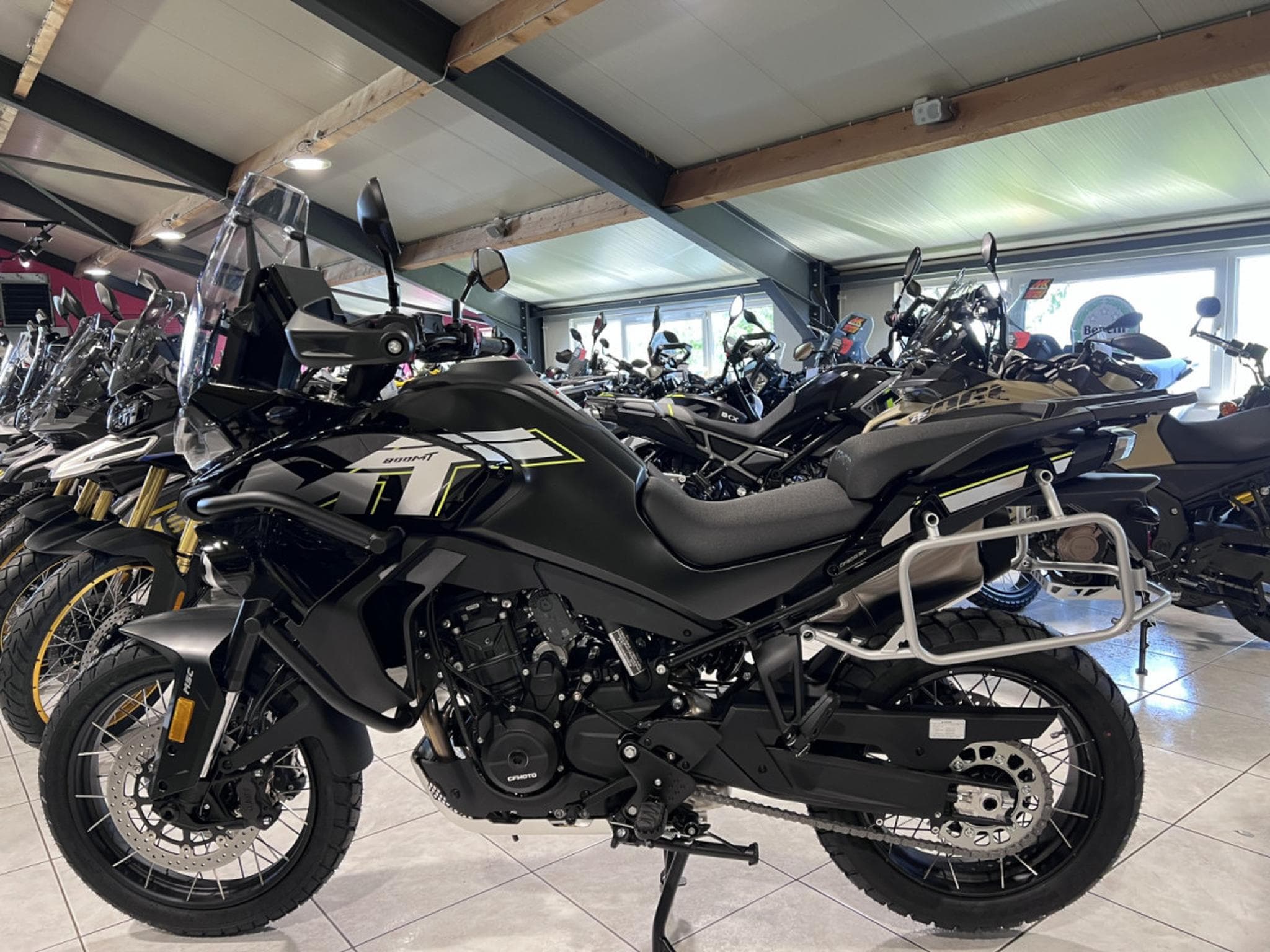 CF Moto MT EXPLORER GT (2026) - Photo 3