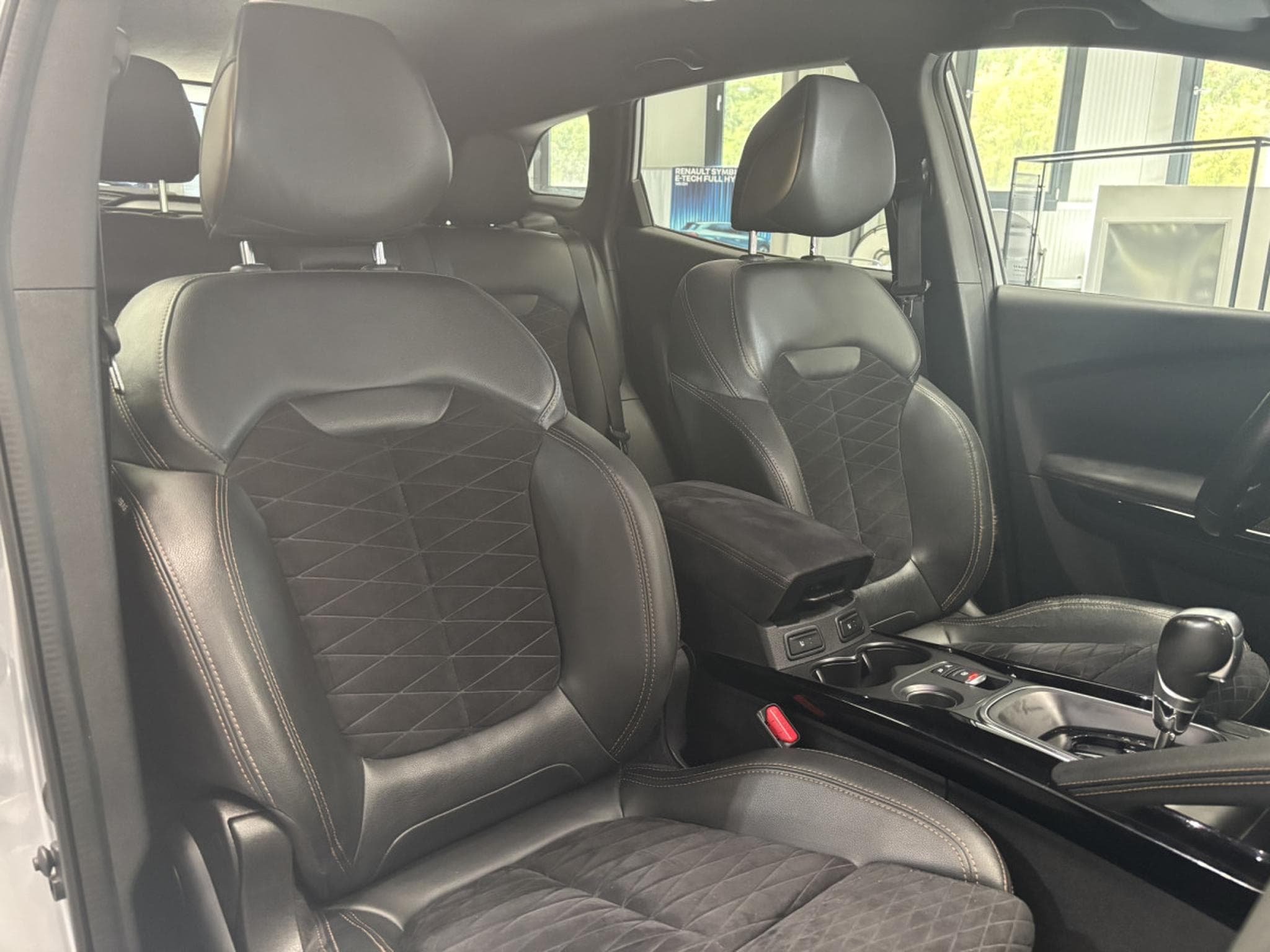 Renault Kadjar 1.3 TCe Black Edition (2021) - Photo 12