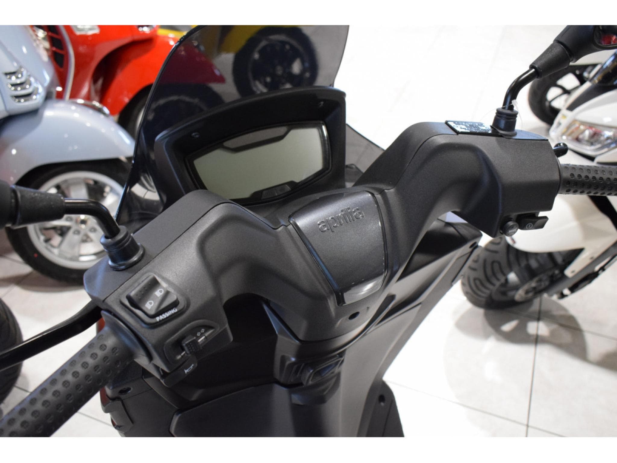 Aprilia SX R CLASSE B 45/KM/H (2026) - Photo 5