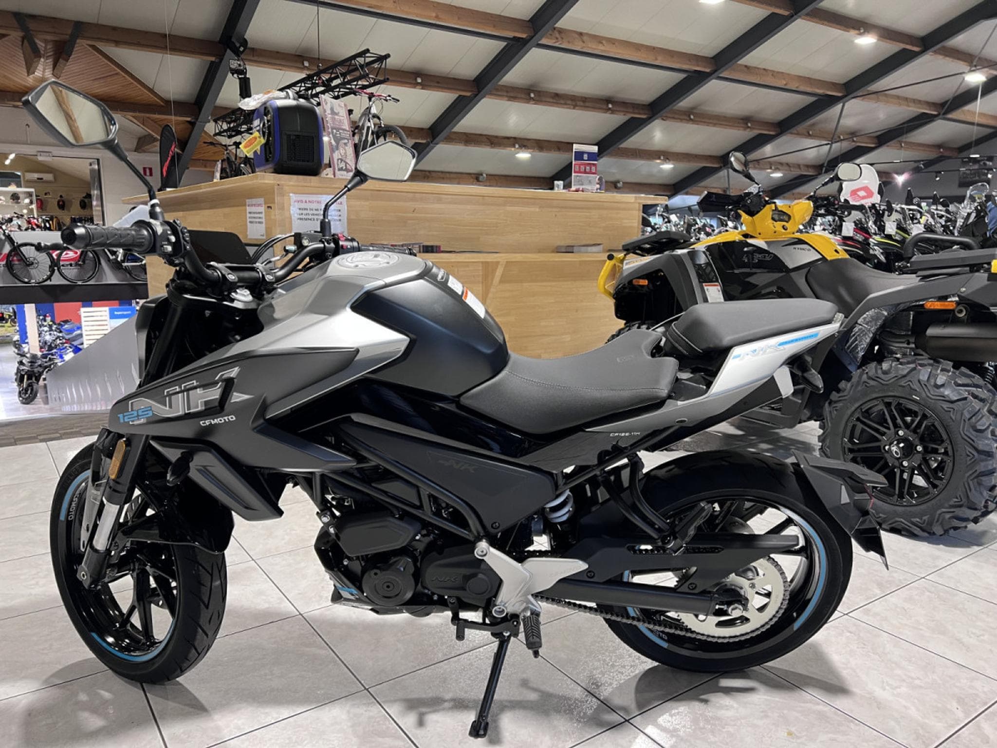 CF Moto 125 NK (2026) - Photo 5