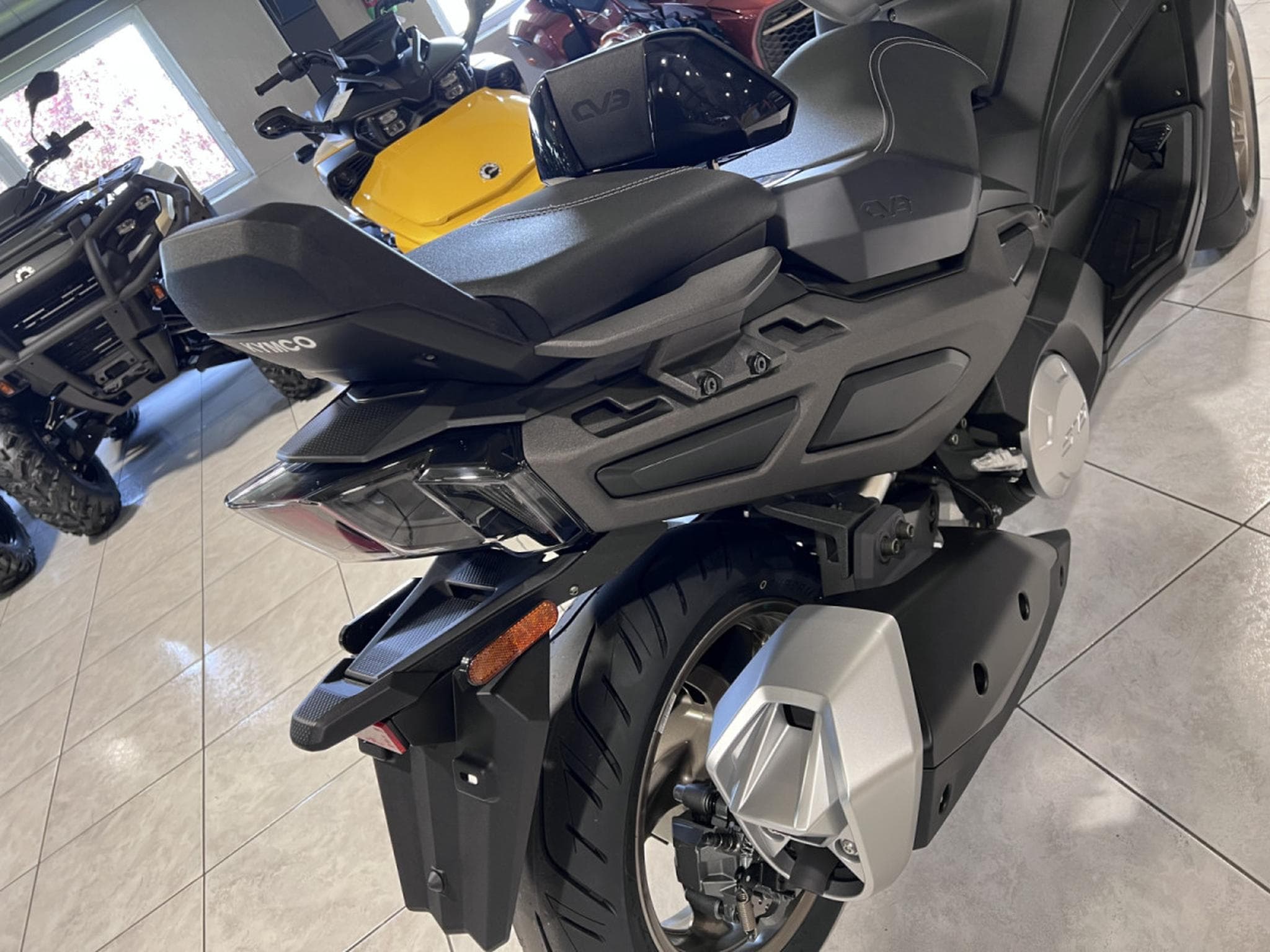 Kymco CV3 575 (2026) - Photo 5