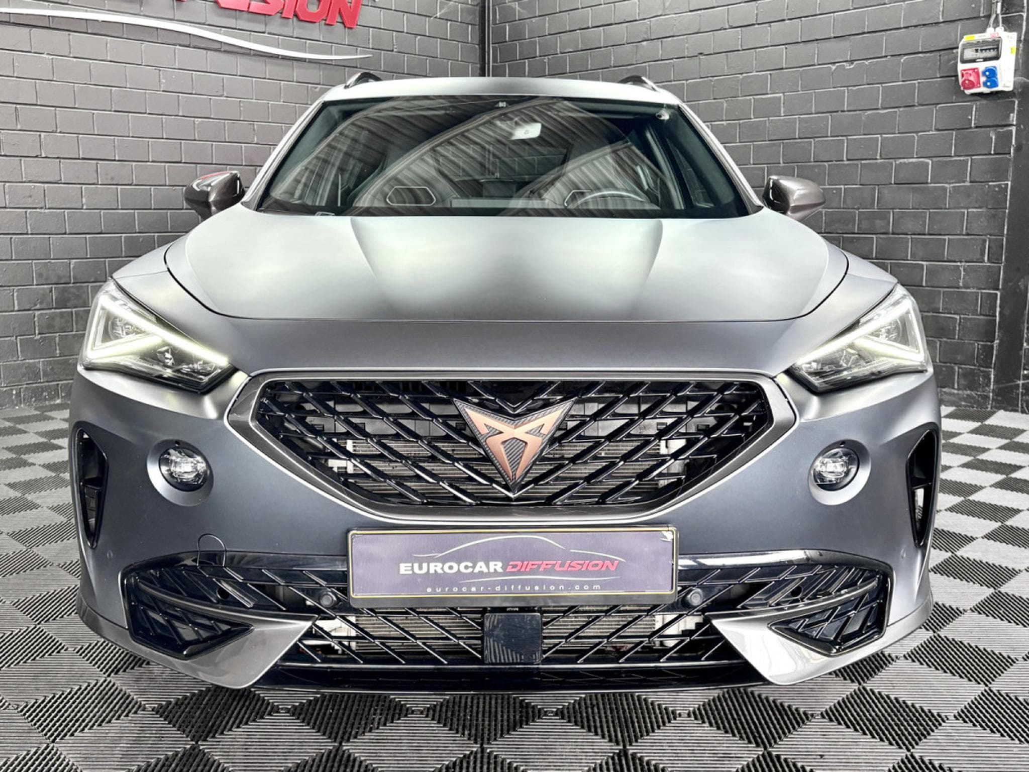 Cupra Formentor VZ 245CV eHybrid DSG6 *BEATS* MATRIX * CARBONE * (2023) - Foto 2