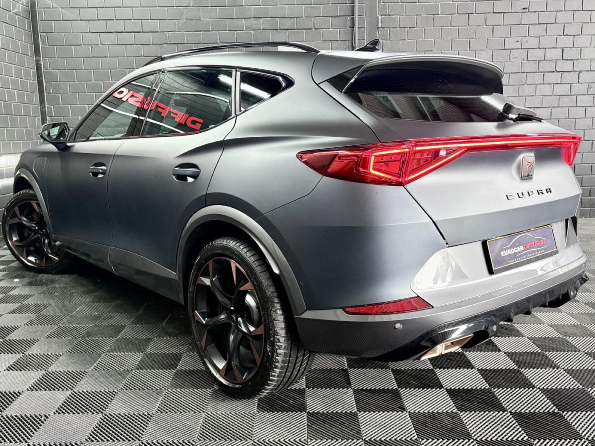 Cupra Formentor VZ 245CV eHybrid DSG6 *BEATS* MATRIX * CARBONE * (2023) - Foto 4