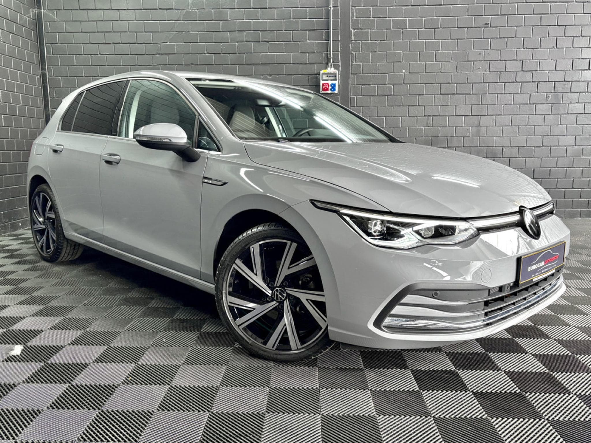 VW Golf Style 1.5 TSI 130 CV BVM6 *BERGAMO* MASSAGE* CARPLAY * (2024) - Foto 3