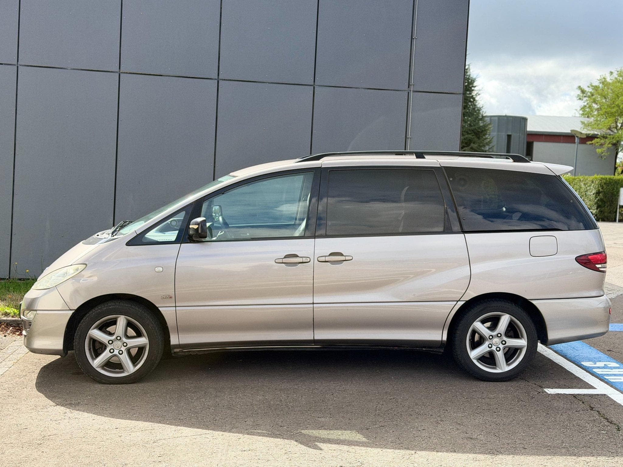Toyota Previa 2.0 D4d 116 7pl (2006) - Photo 5