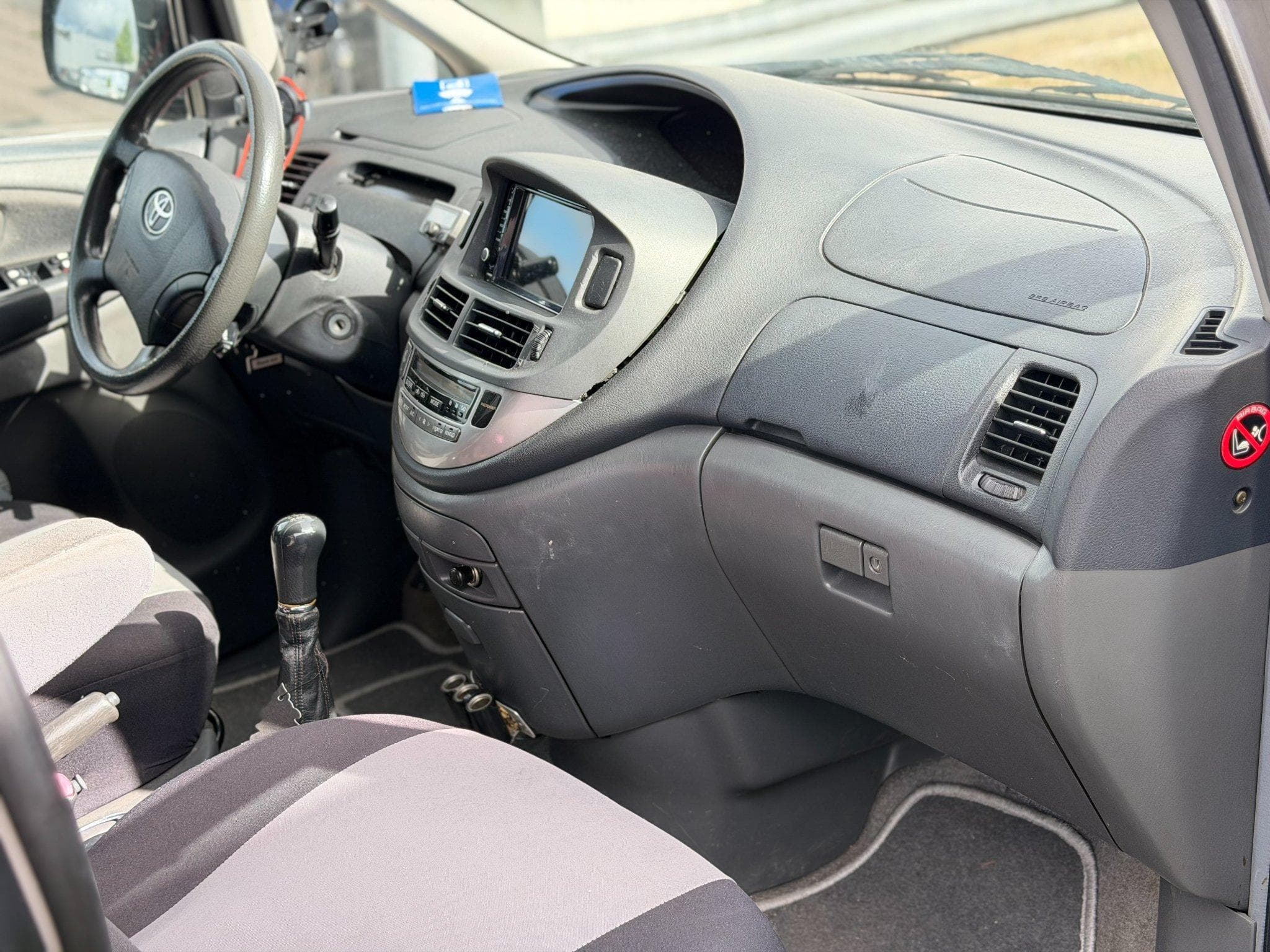 Toyota Previa 2.0 D4d 116 7pl (2006) - Photo 8