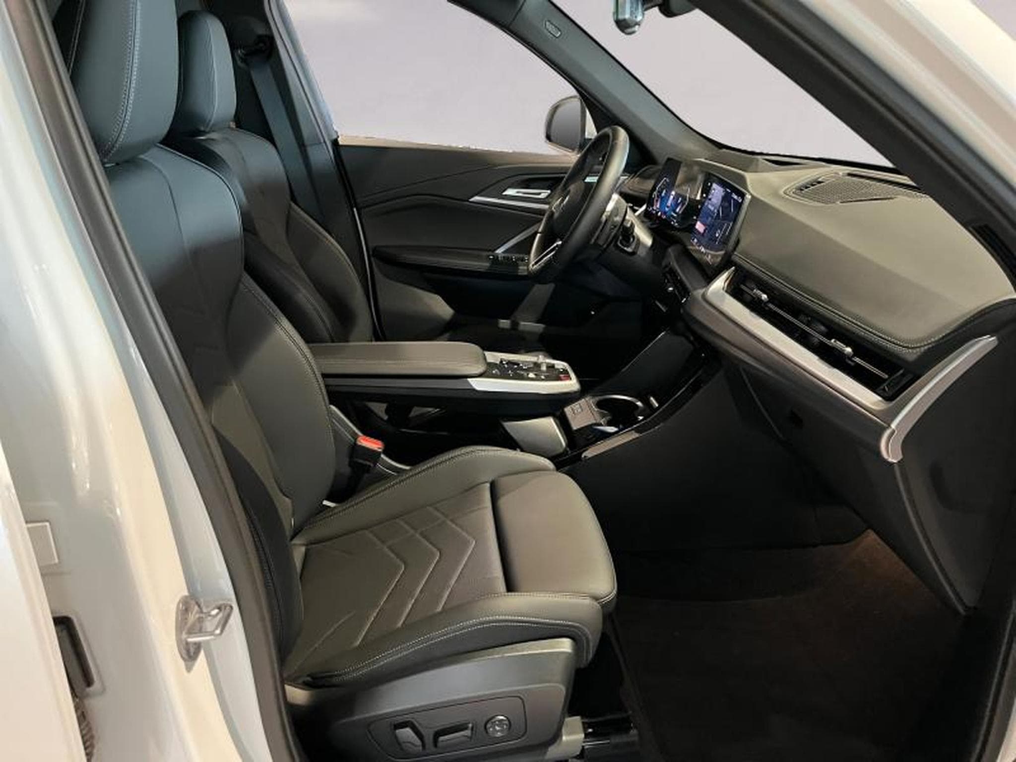 BMW X1 X1 xDrive23i M Sport (2025) - Foto 12