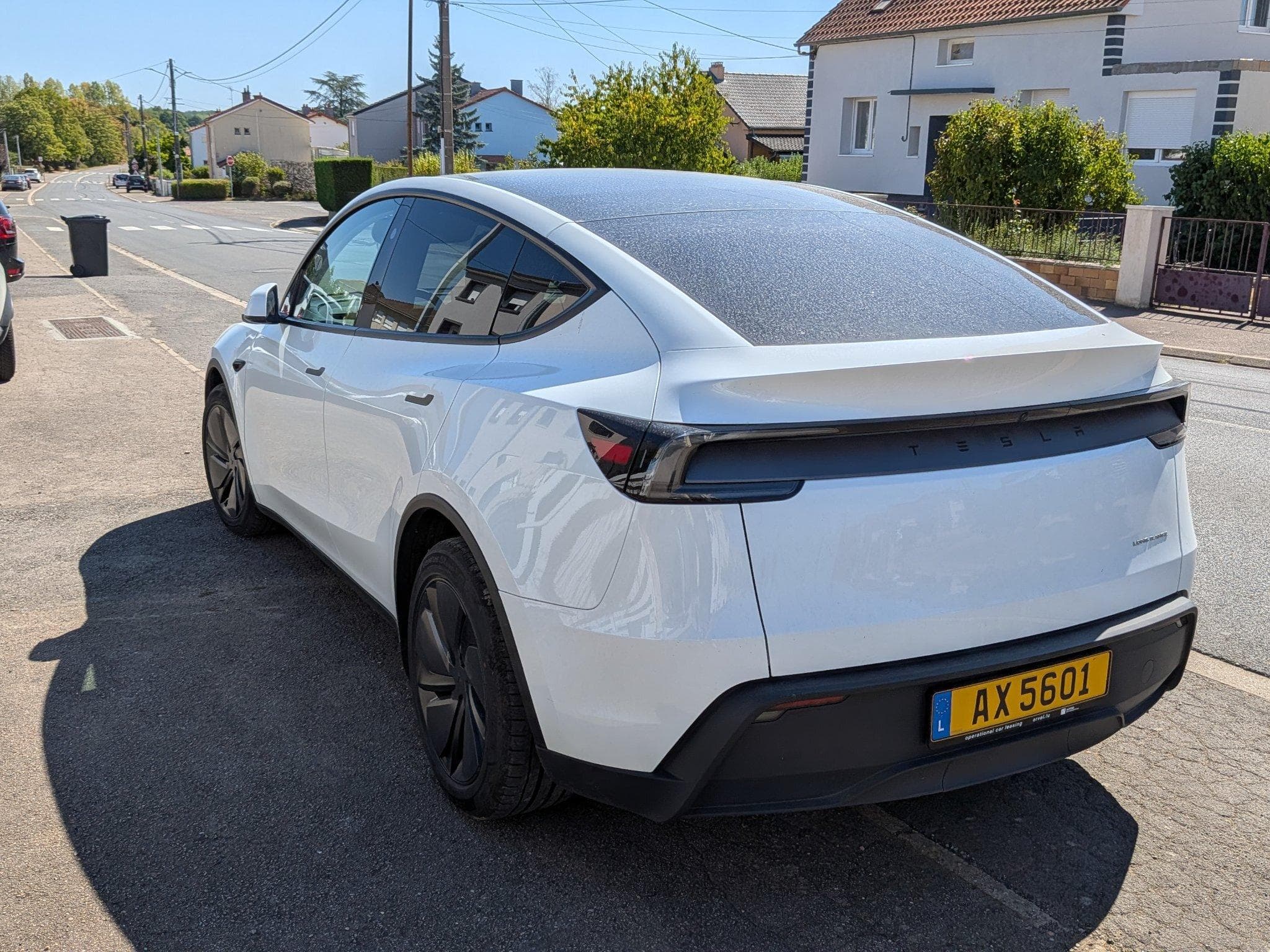 Tesla Model Y Long Range RWD (2025) - Foto 2