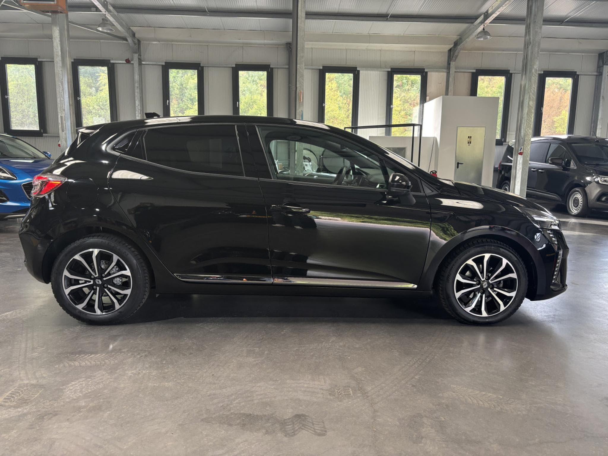 Renault Clio 1.0 TCe Techno (2024) - Photo 2