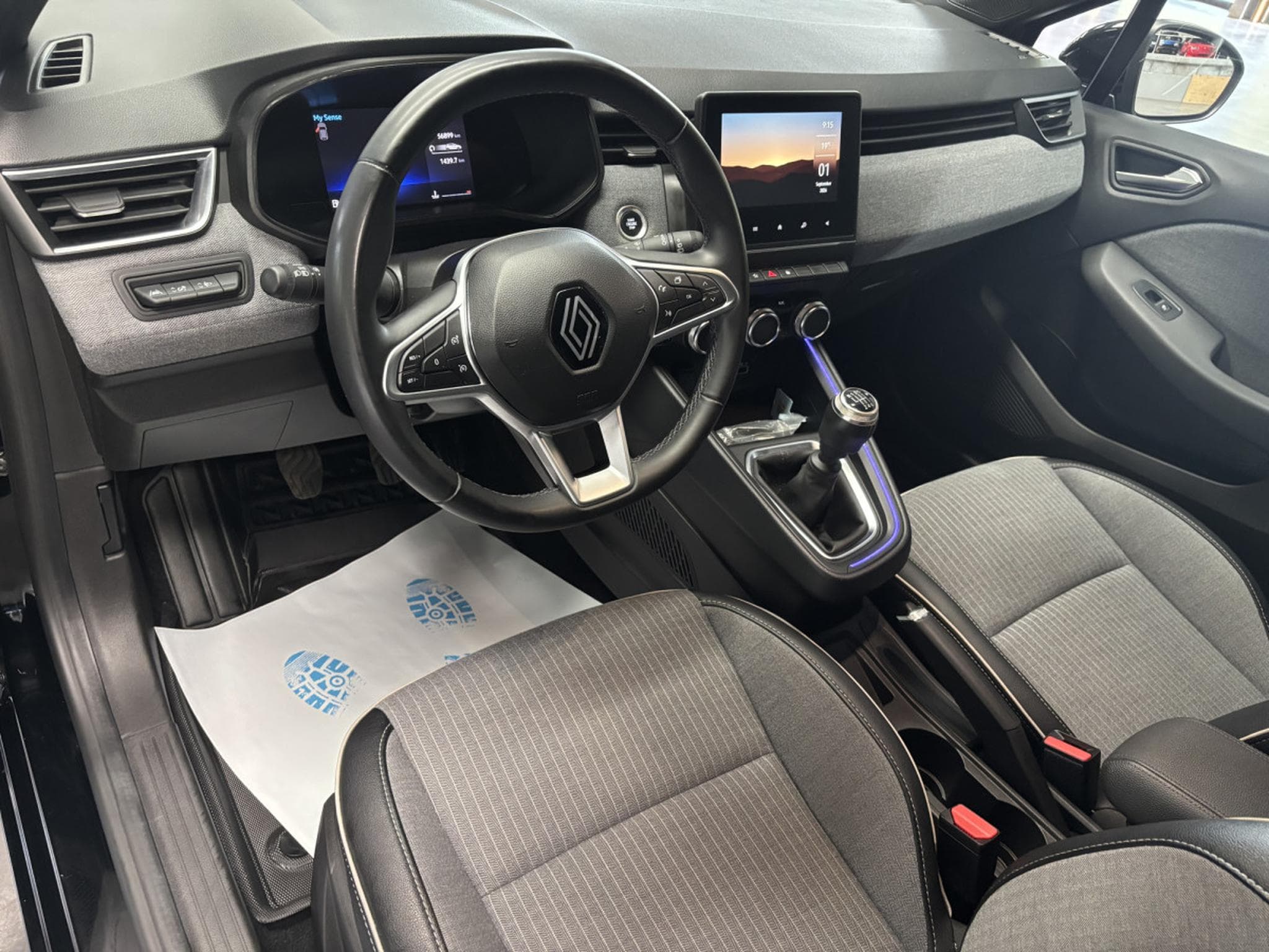 Renault Clio 1.0 TCe Techno (2024) - Photo 10
