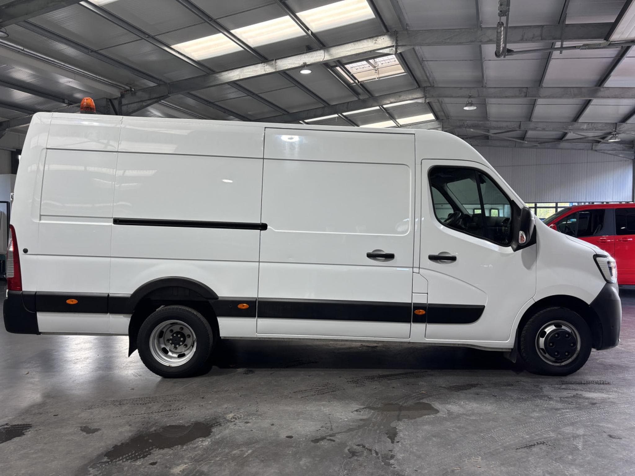 Renault Master 2.3 dCi L3H2 (2022) - Photo 2