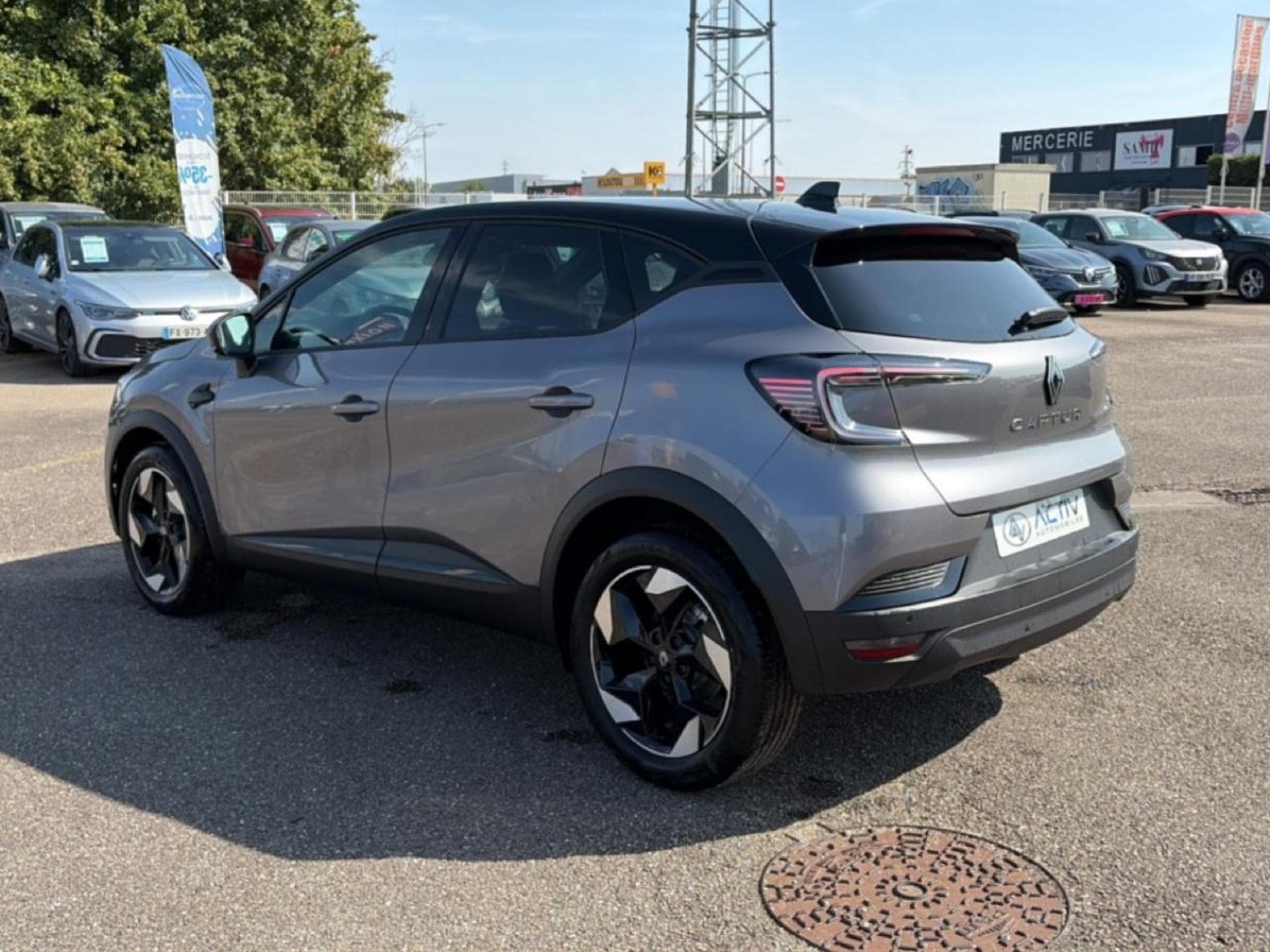 Renault Captur 1.2 TCE 115 TECHNO (2026) - Photo 7