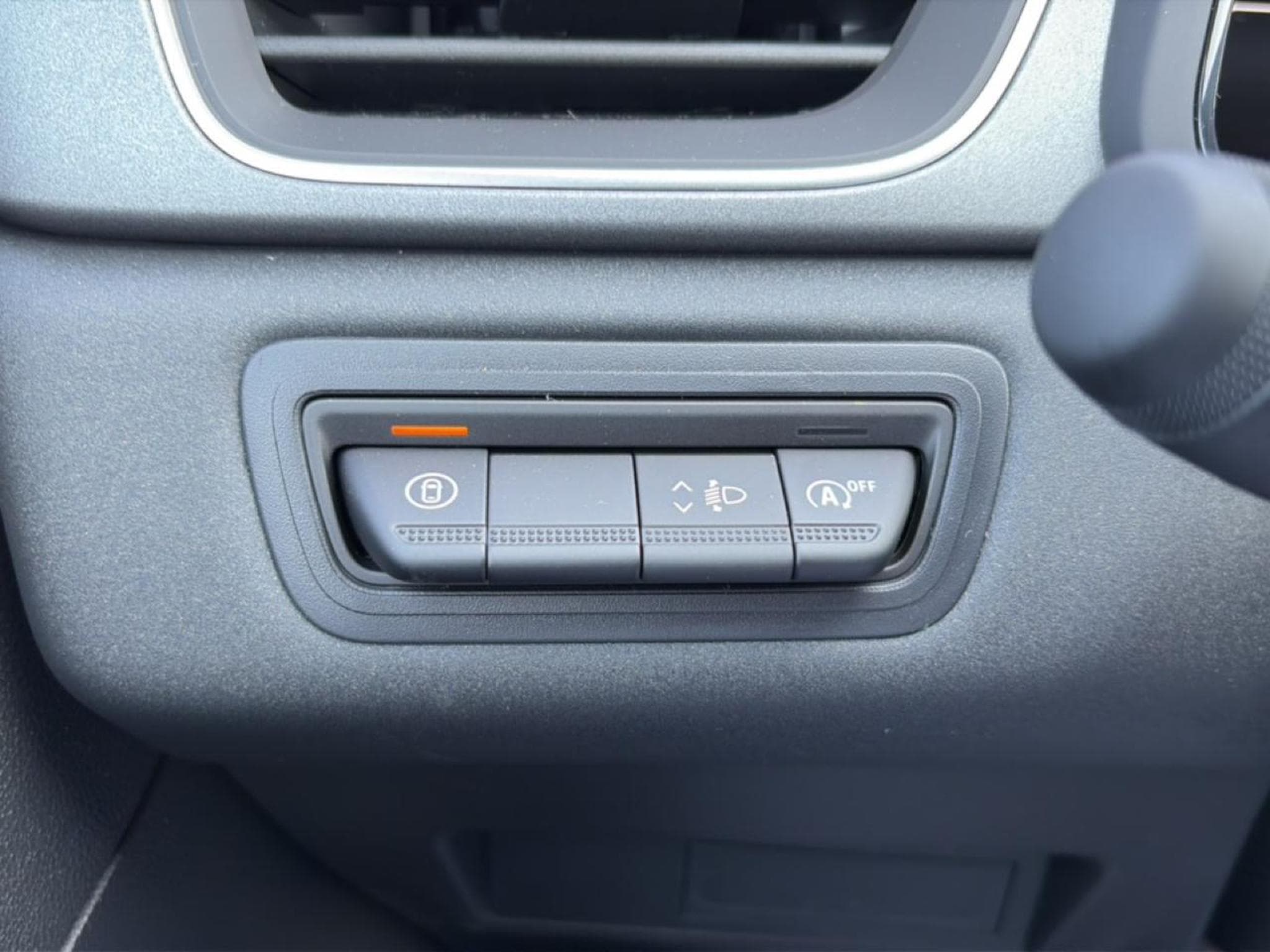 Renault Captur 1.2 TCE 115 TECHNO (2026) - Photo 12