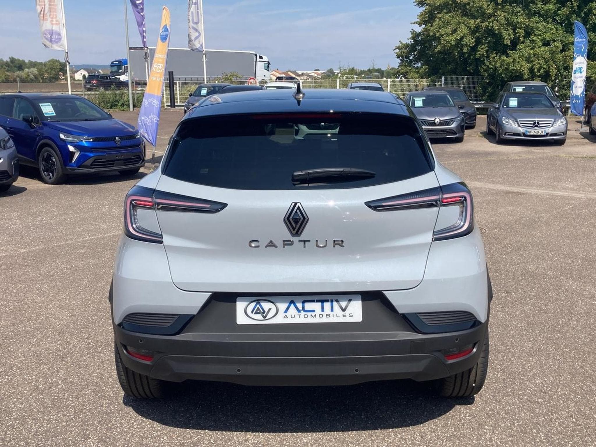 Renault Captur 1.2 TCE 115 TECHNO (2026) - Photo 6