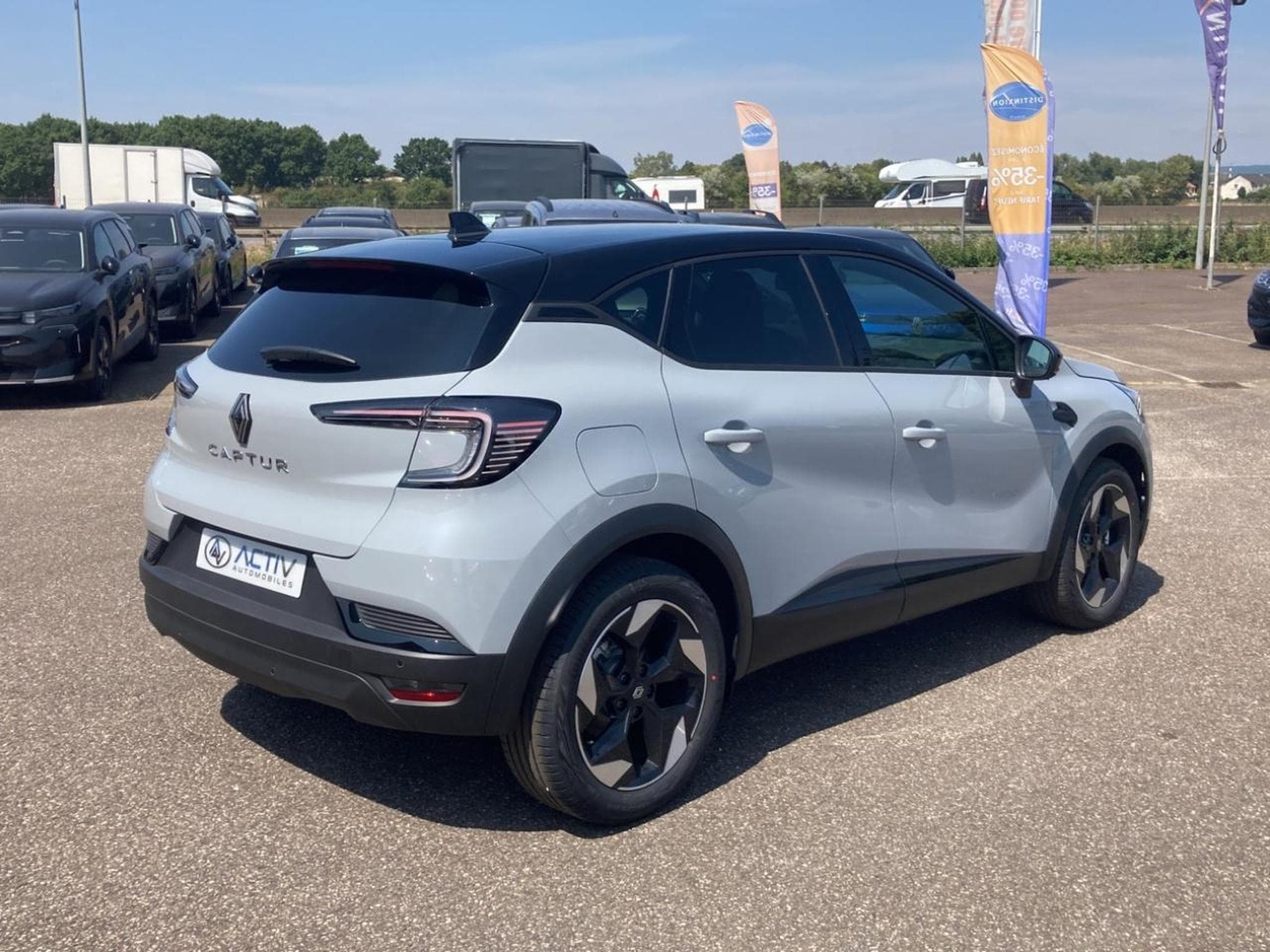 Renault Captur 1.2 TCE 115 TECHNO (2026) - Photo 5