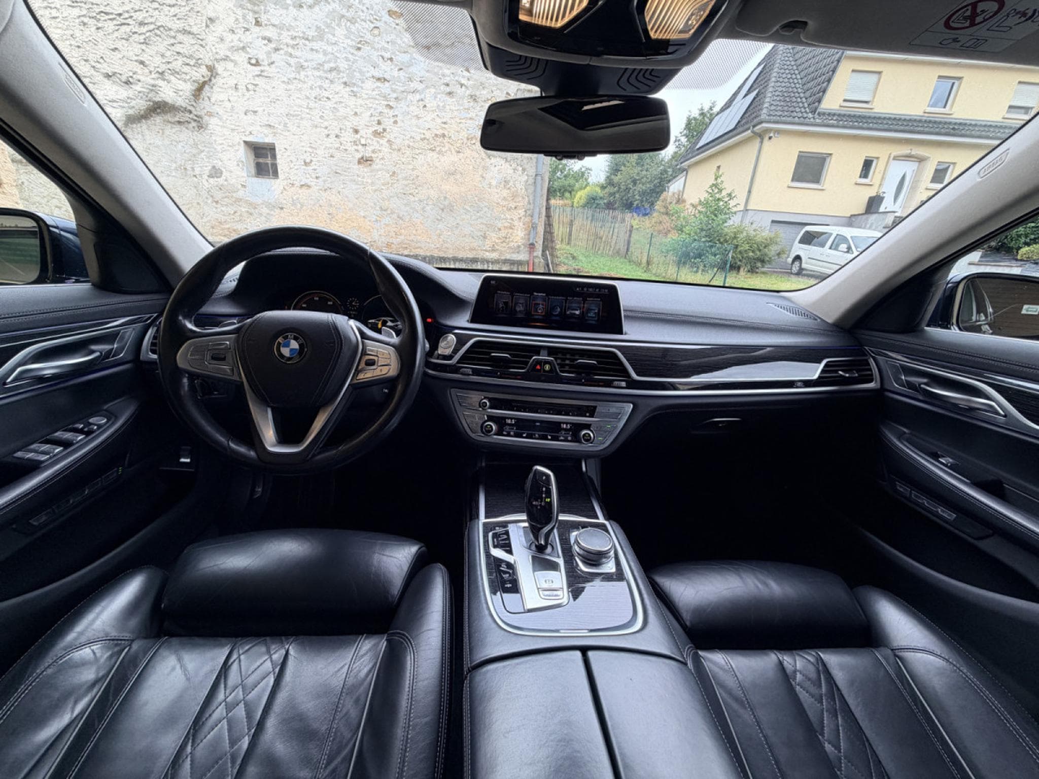 BMW 740 d xDrive Camera 360° Head-UP, Toit Ouvrant 320cv (2016) - Photo 14