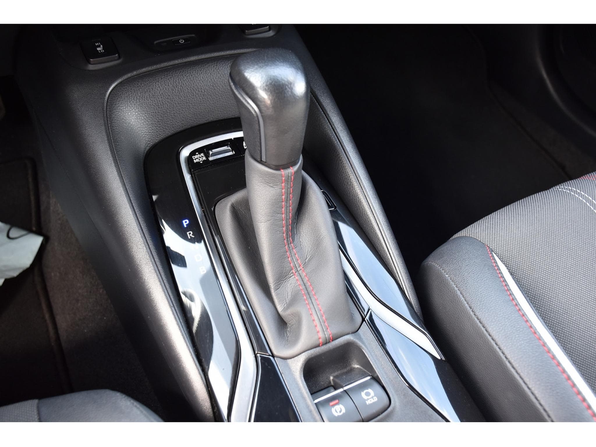 Toyota Corolla 1.8 Hybrid GR-Sport LANE GPS CAM PARK 1° MAIN (2022) - Photo 18