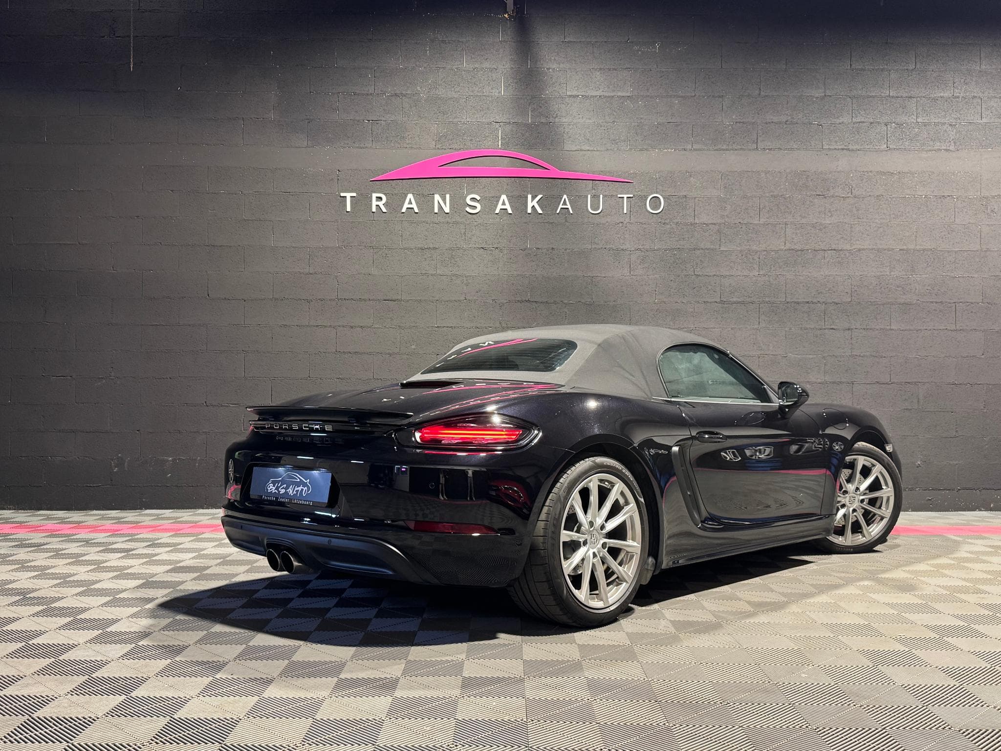 Porsche 718 Boxster 2.0i 300 ch PDK (2017) - Photo 6