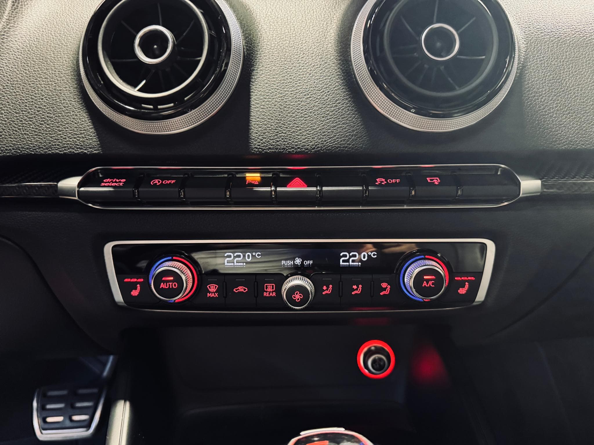 Audi RS3 Sportback 2.5 TFSI 367 Quattro S tronic 7 (2015) - Photo 14