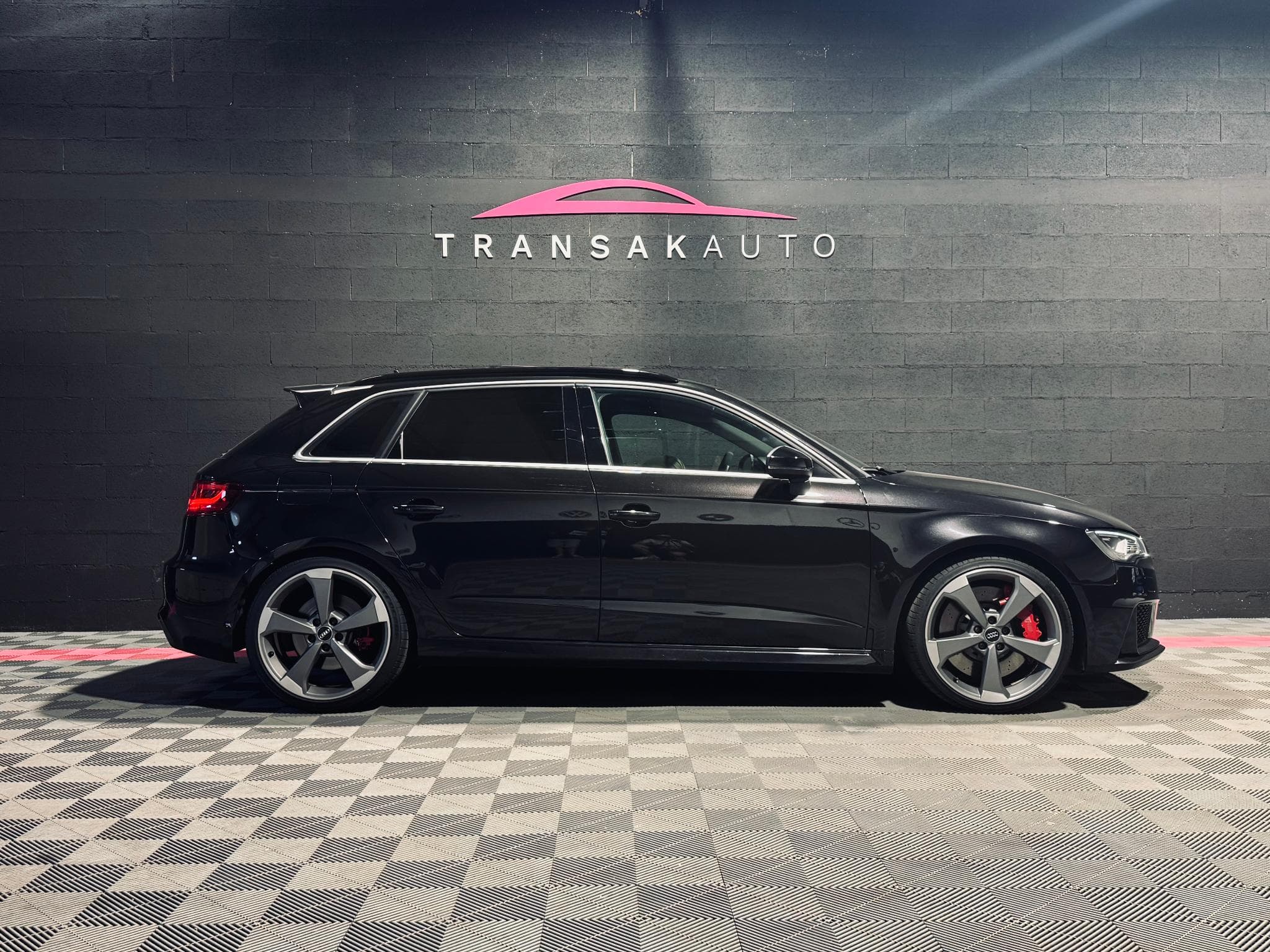 Audi RS3 Sportback 2.5 TFSI 367 Quattro S tronic 7 (2015) - Photo 5