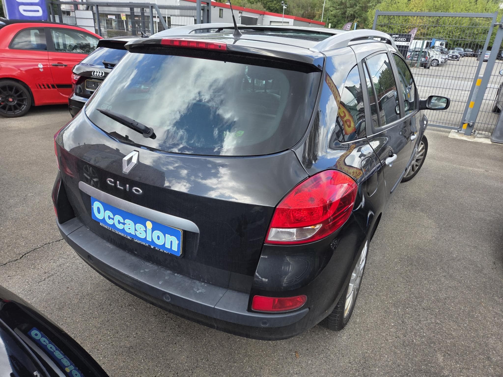 Renault Clio BREAK DCI 86CV 1ère propriétaire (2009) - Photo 4
