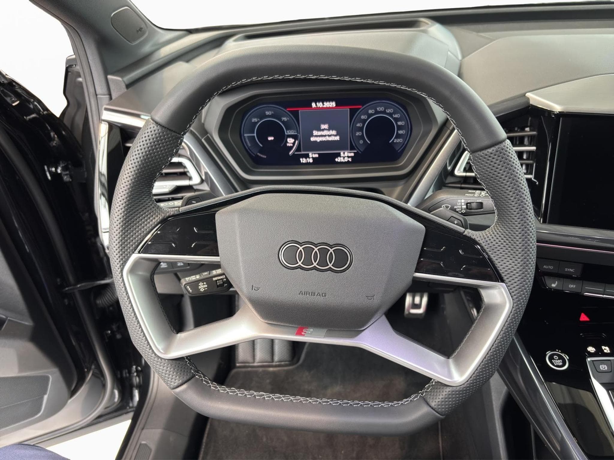 Audi Q4 e-tron e-tron 45 quattro (2025) - Photo 3