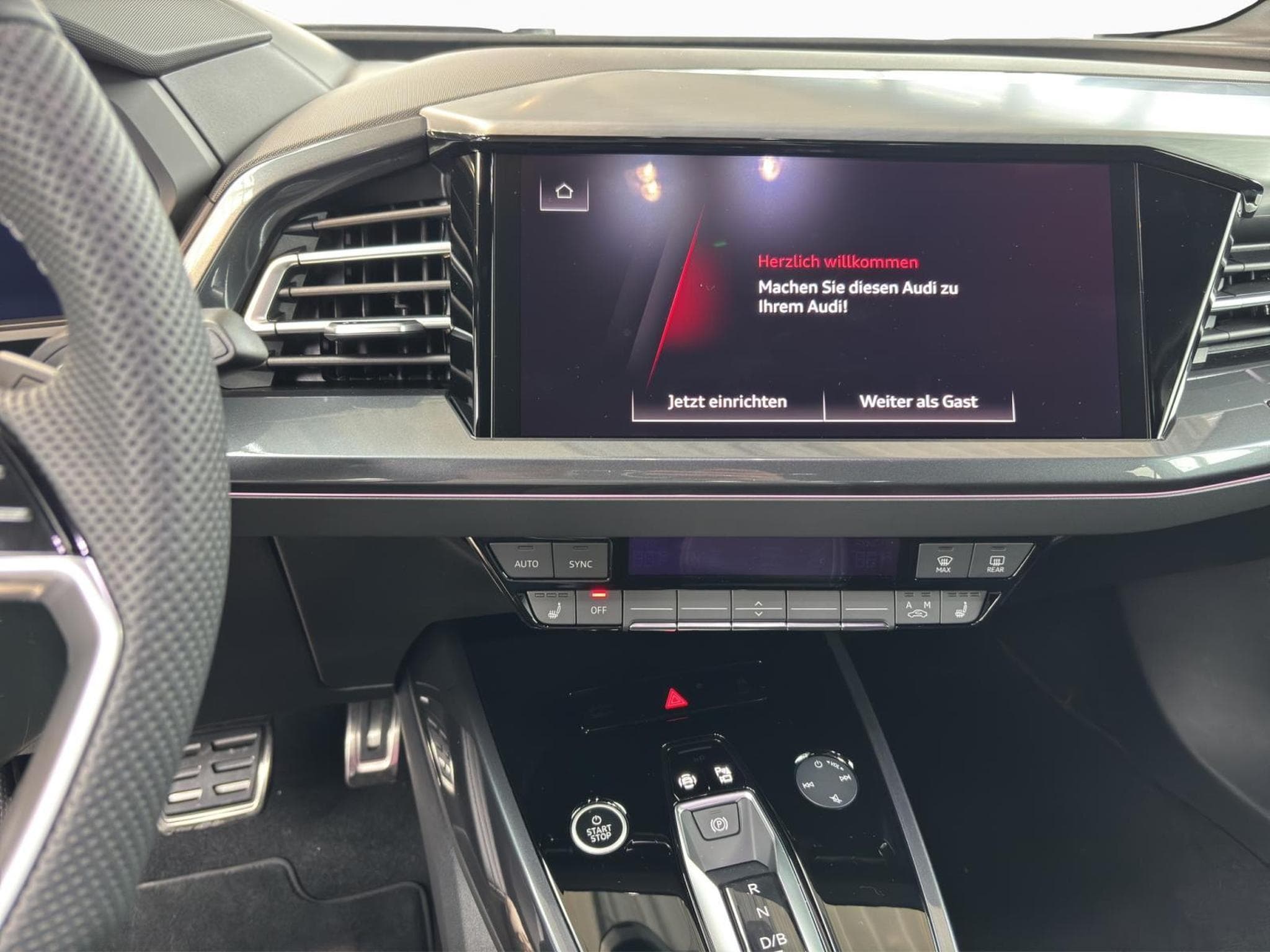 Audi Q4 e-tron e-tron 45 quattro (2025) - Photo 6