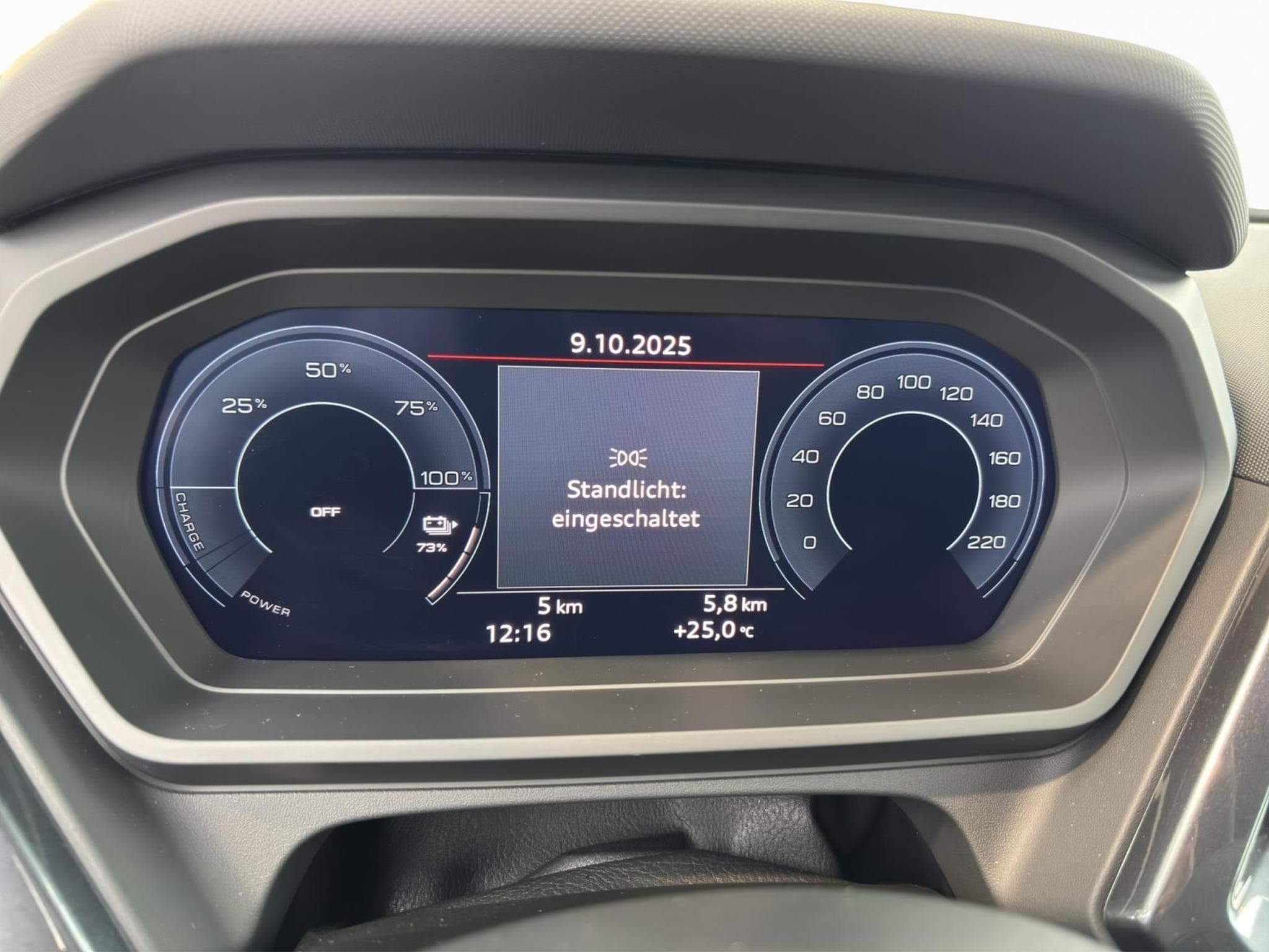 Audi Q4 e-tron e-tron 45 quattro (2025) - Photo 5
