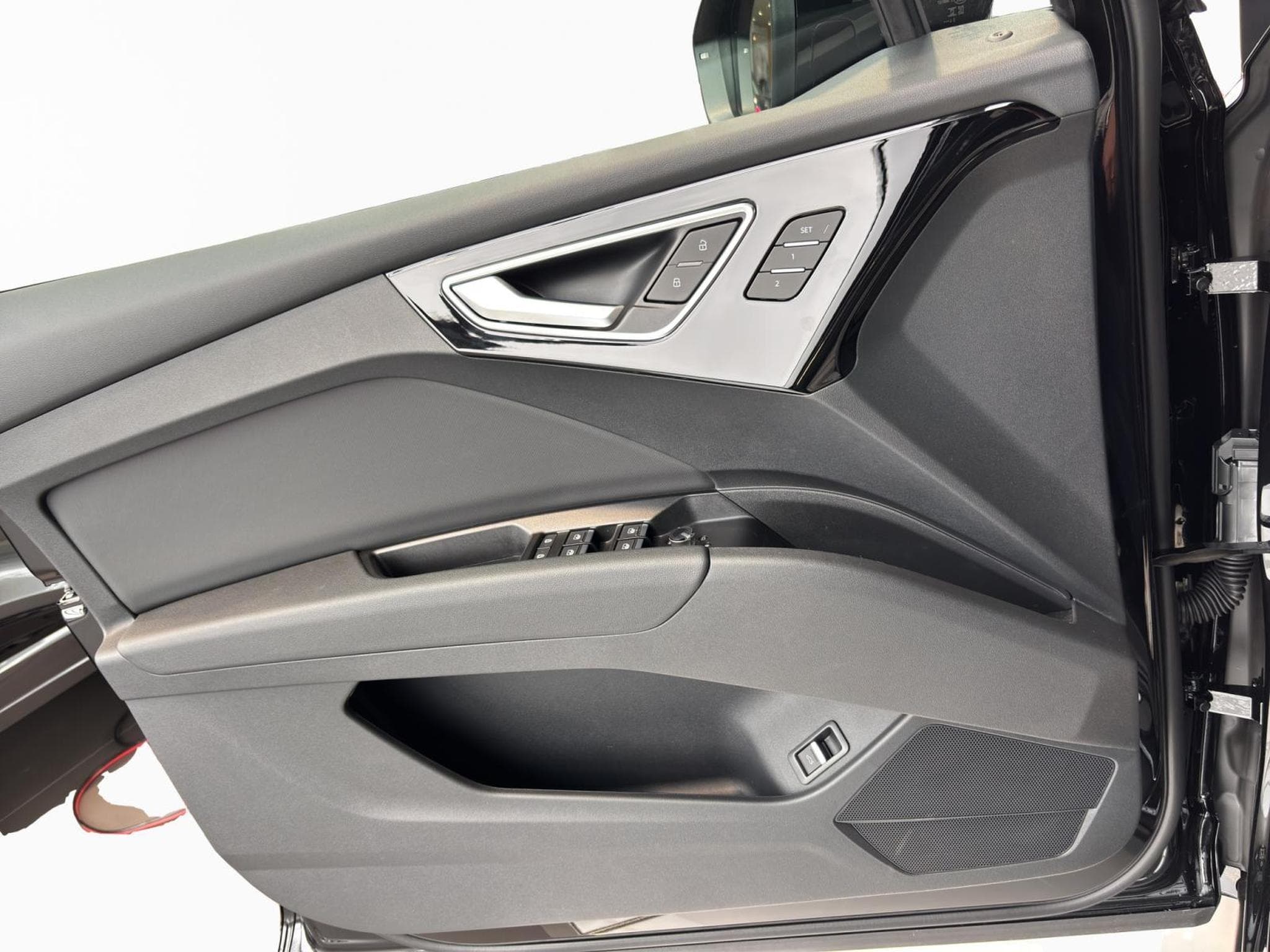Audi Q4 e-tron e-tron 45 quattro (2025) - Photo 9
