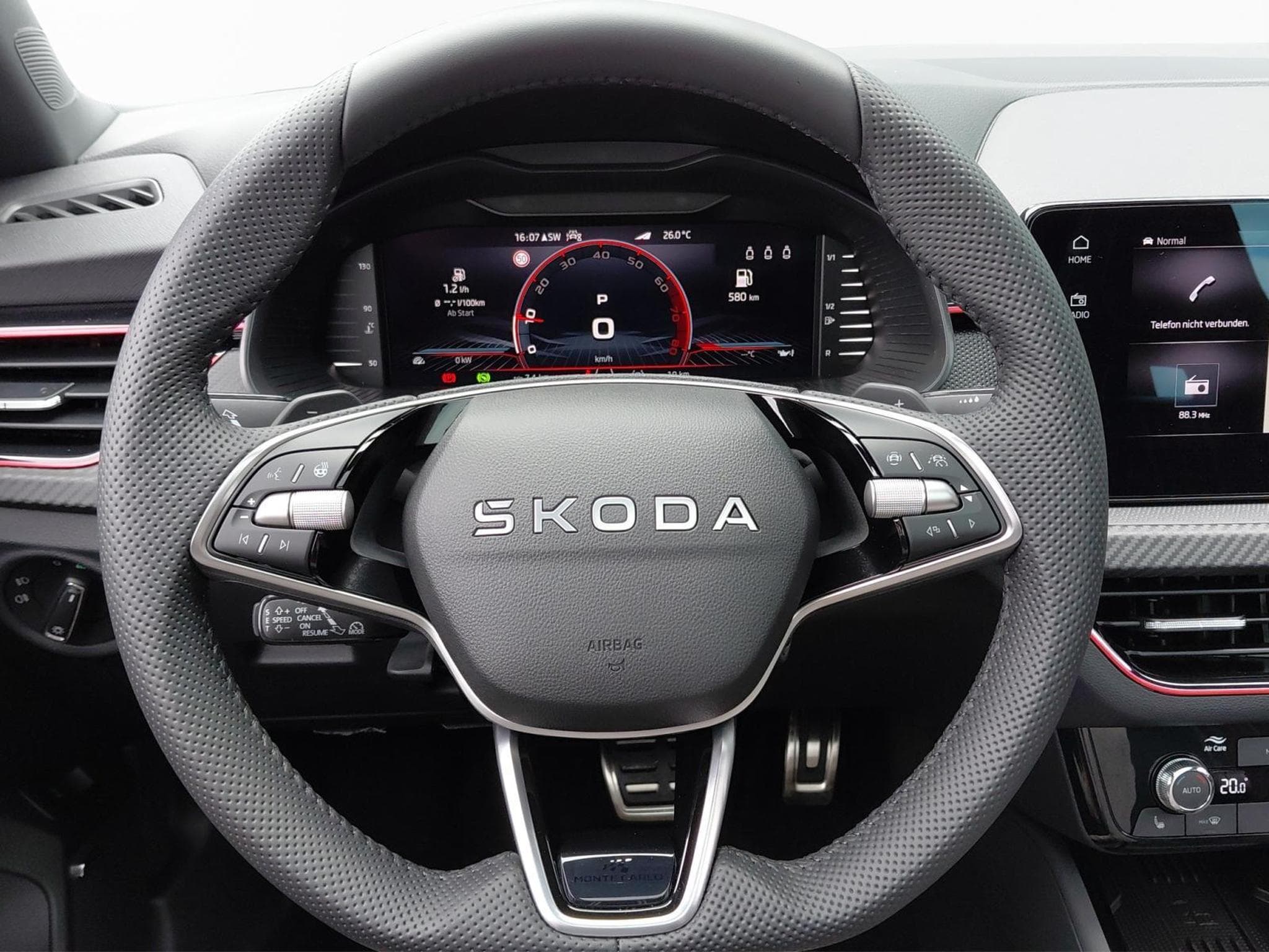 Skoda Scala Monte Carlo (2026) - Photo 10