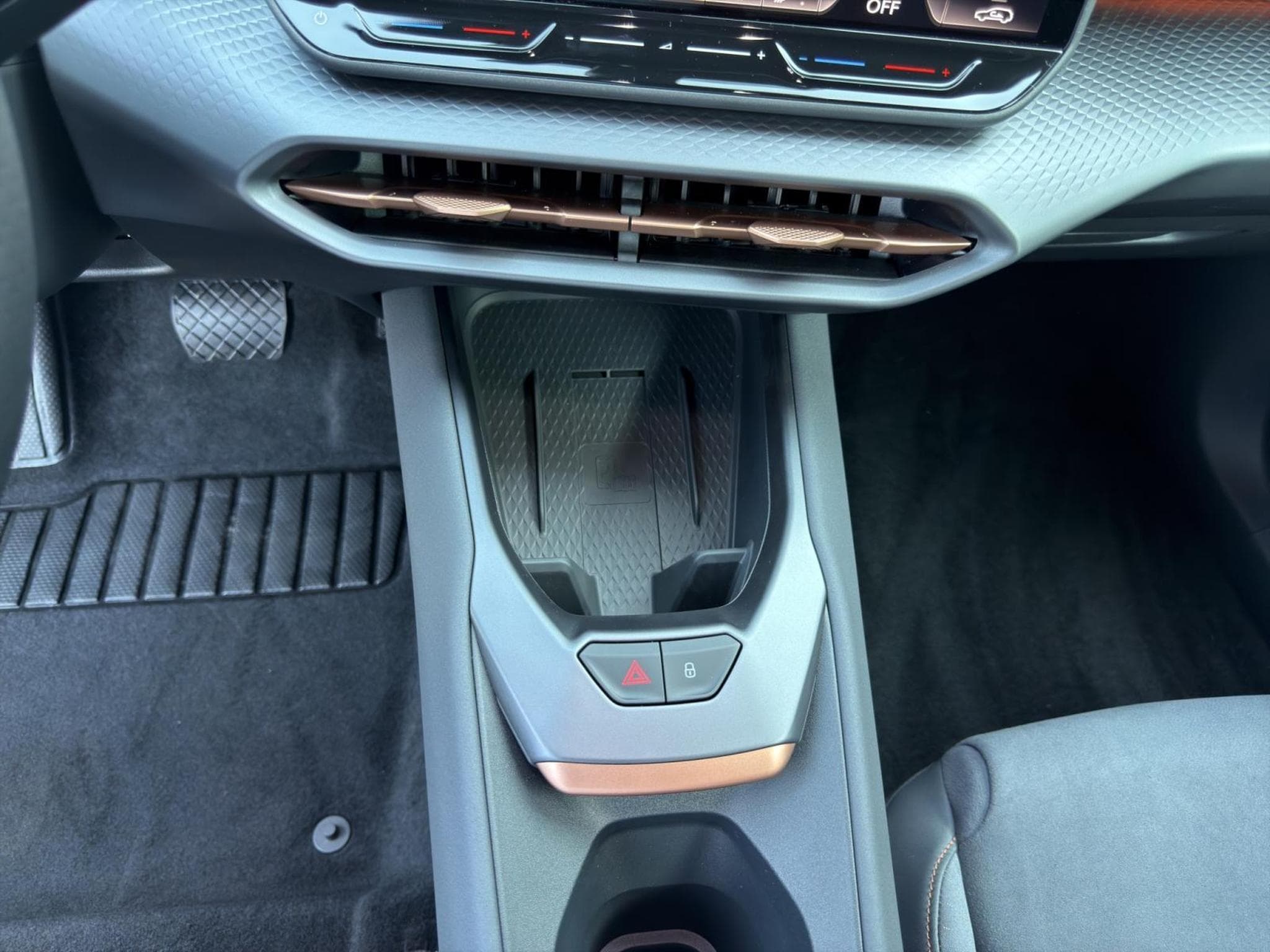 Cupra Raval Endurance (2026) - Photo 12