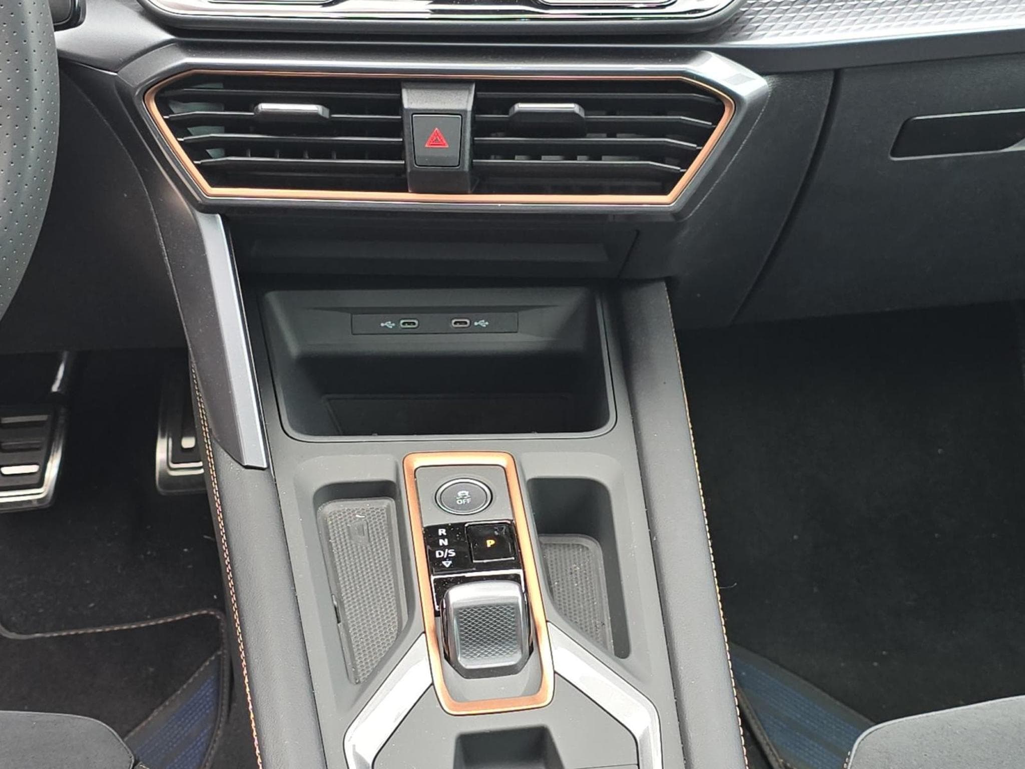 Cupra Leon VZ (2026) - Photo 12