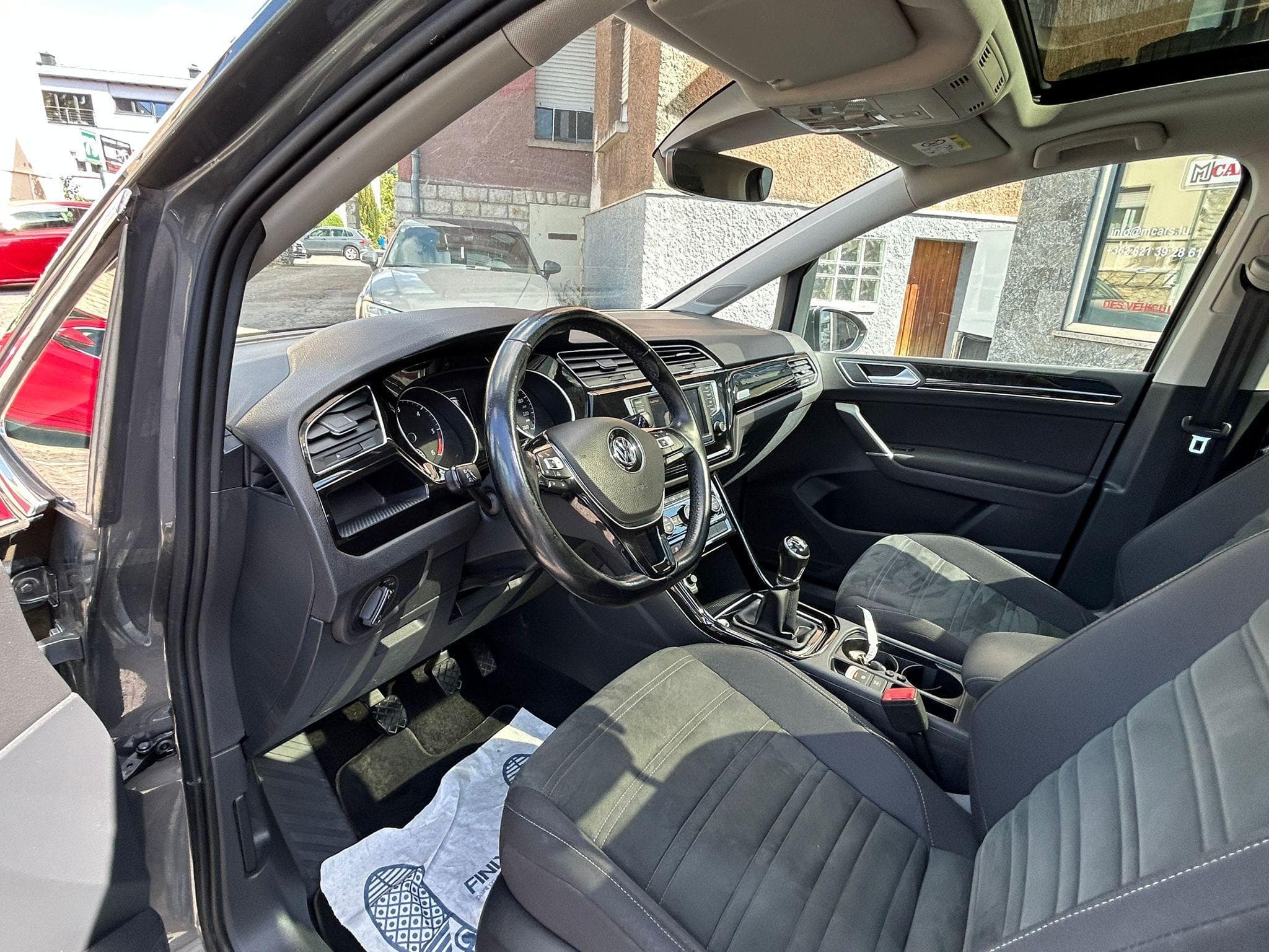 VW Touran 2.0 TDI 150CV HIGLINE LED PANORAMA (2016) - Foto 12