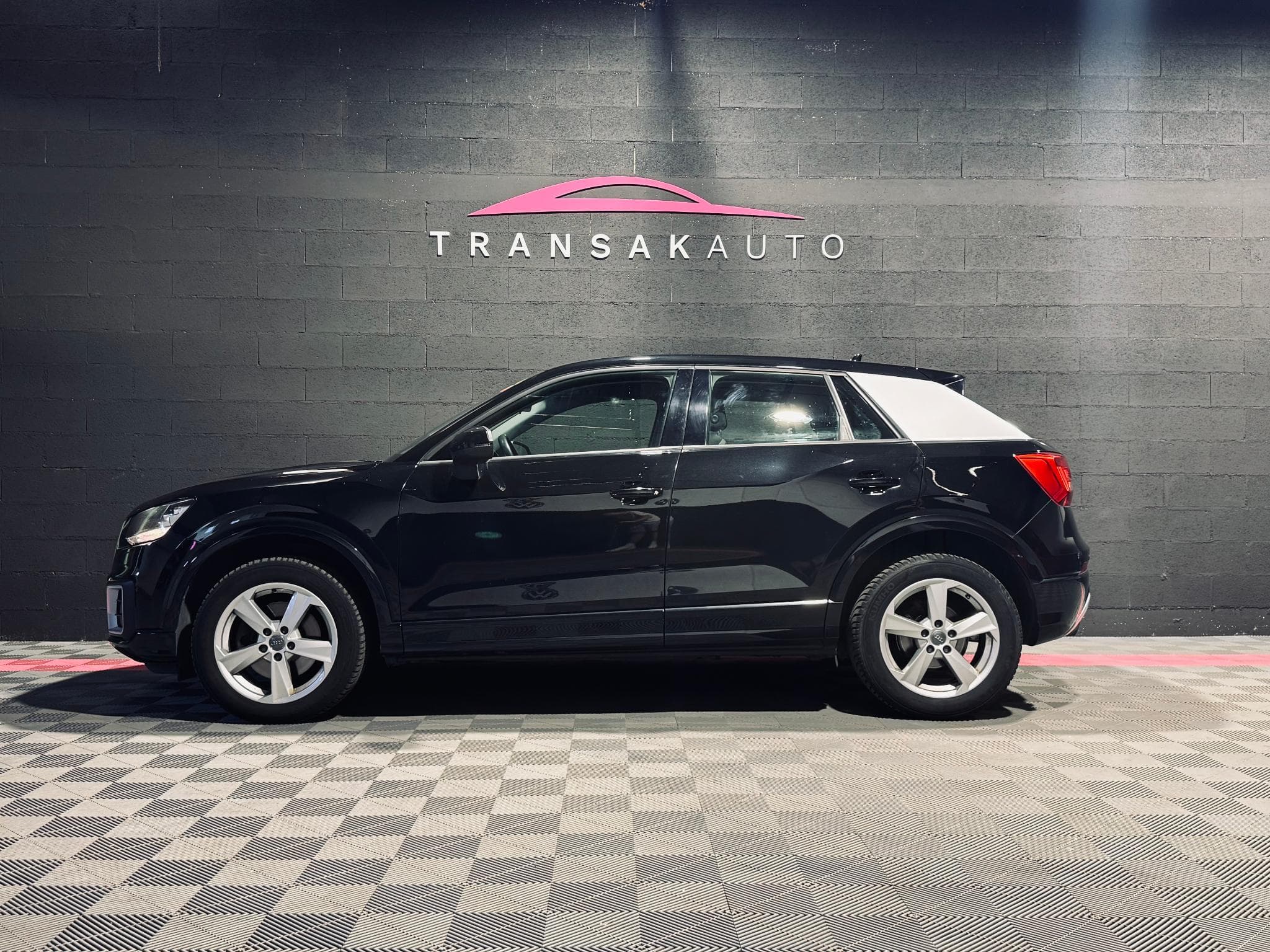 Audi Q2 1.4 TFSI COD 150 ch BVM6 Sport (2018) - Photo 2