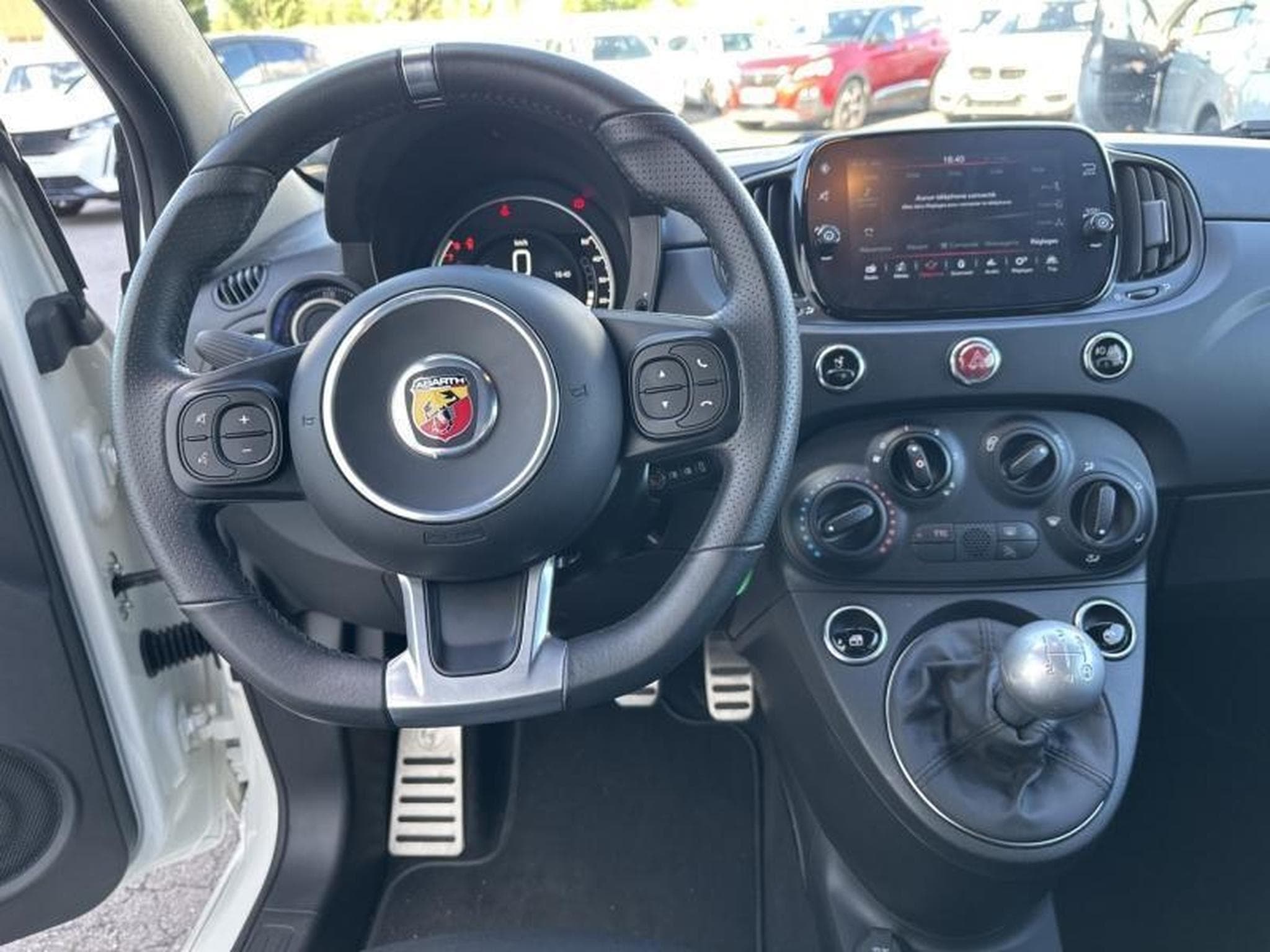 Abarth 500 1.4 turbo t-jet 165ch (2023) - Foto 13